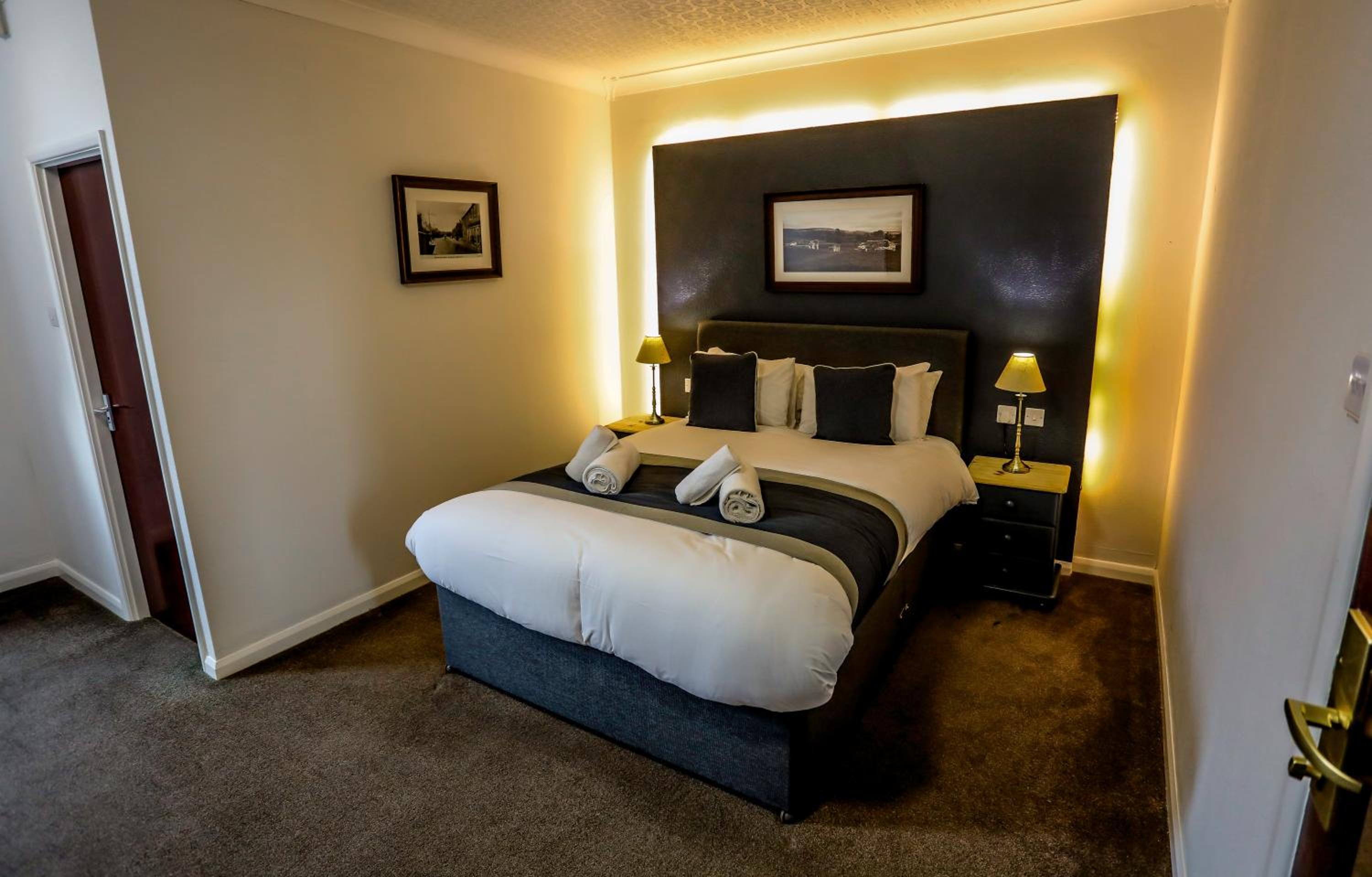 Double Room - Photo 3