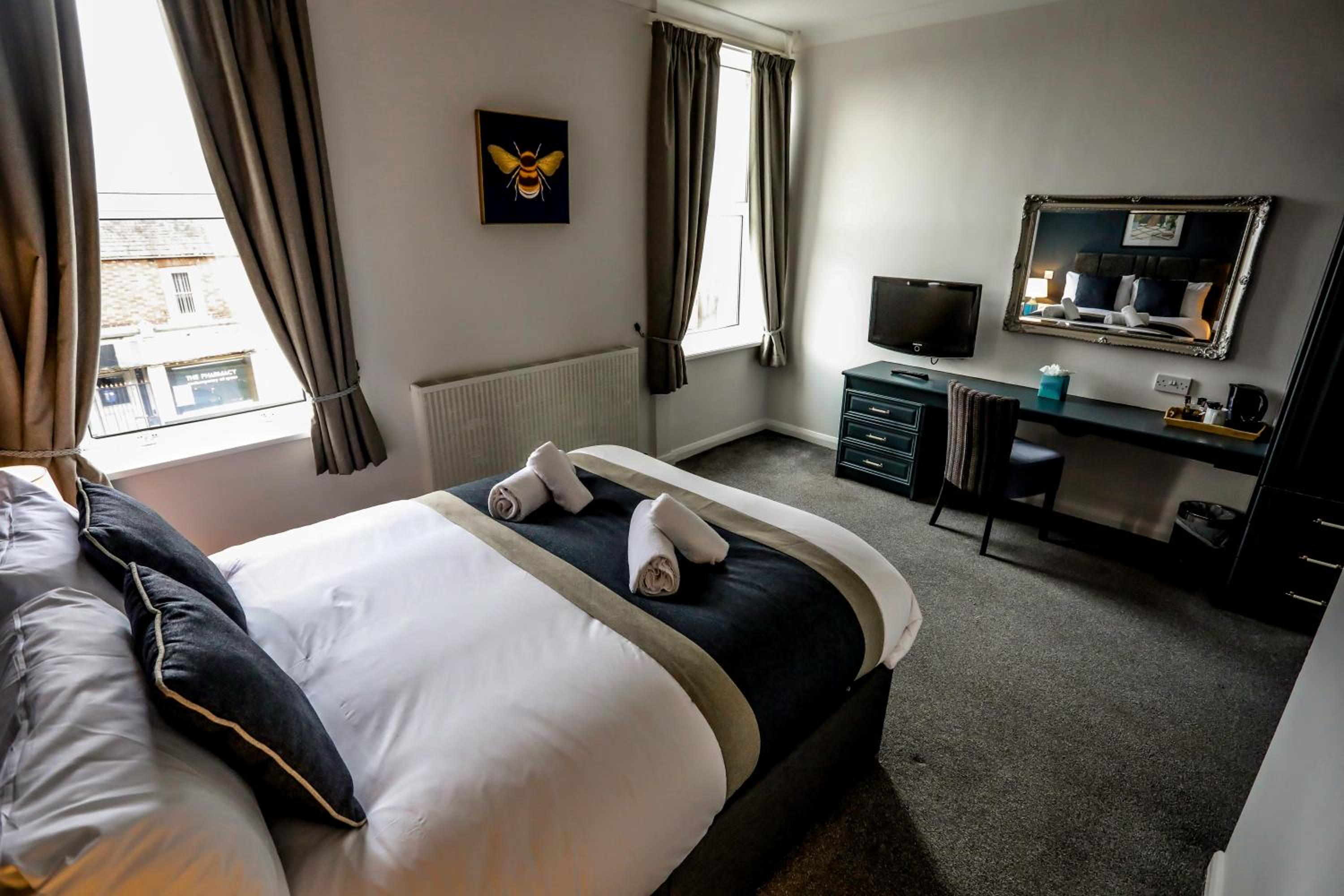 Double Room - Photo 8