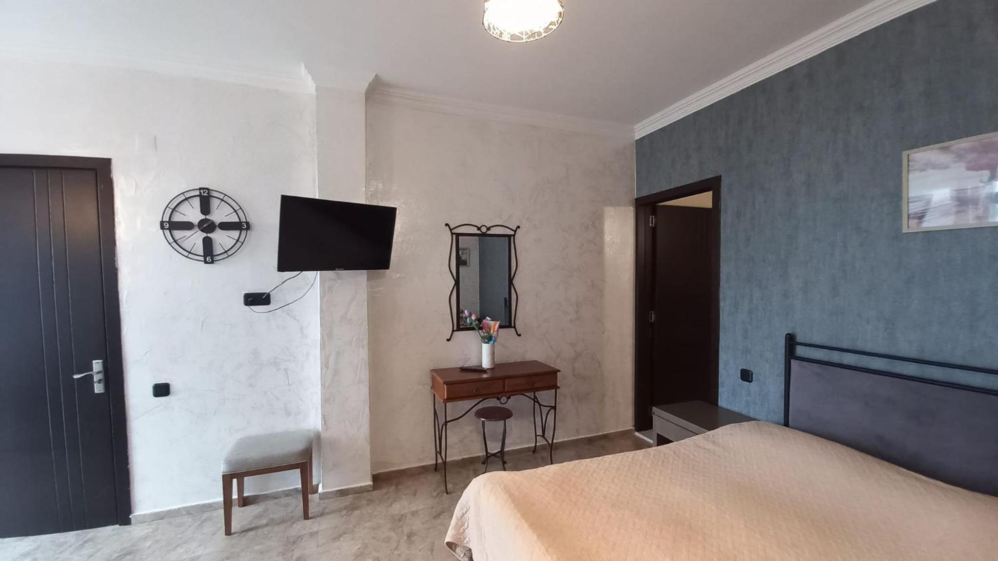 Deluxe Suite with Sea View