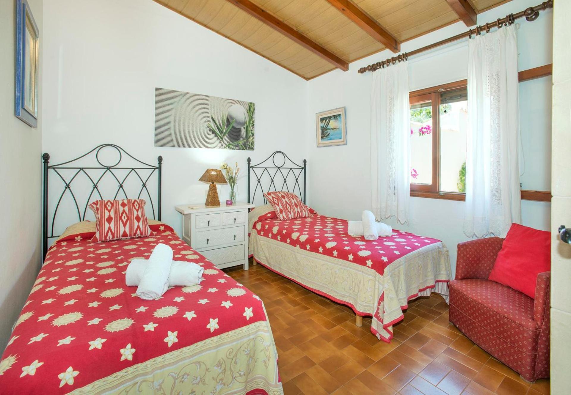 Villa de Tres Habitaciones