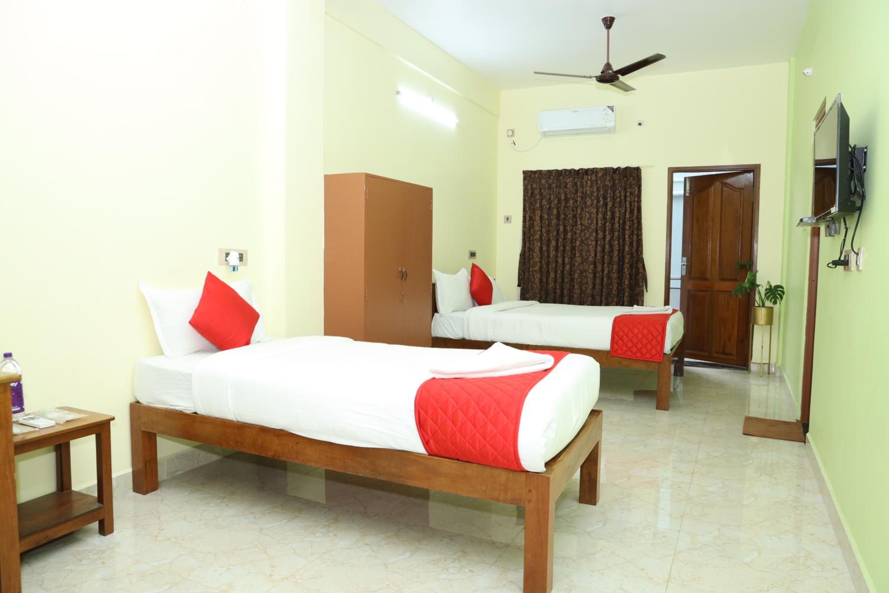 Triple Room With Balcony - Photo 4