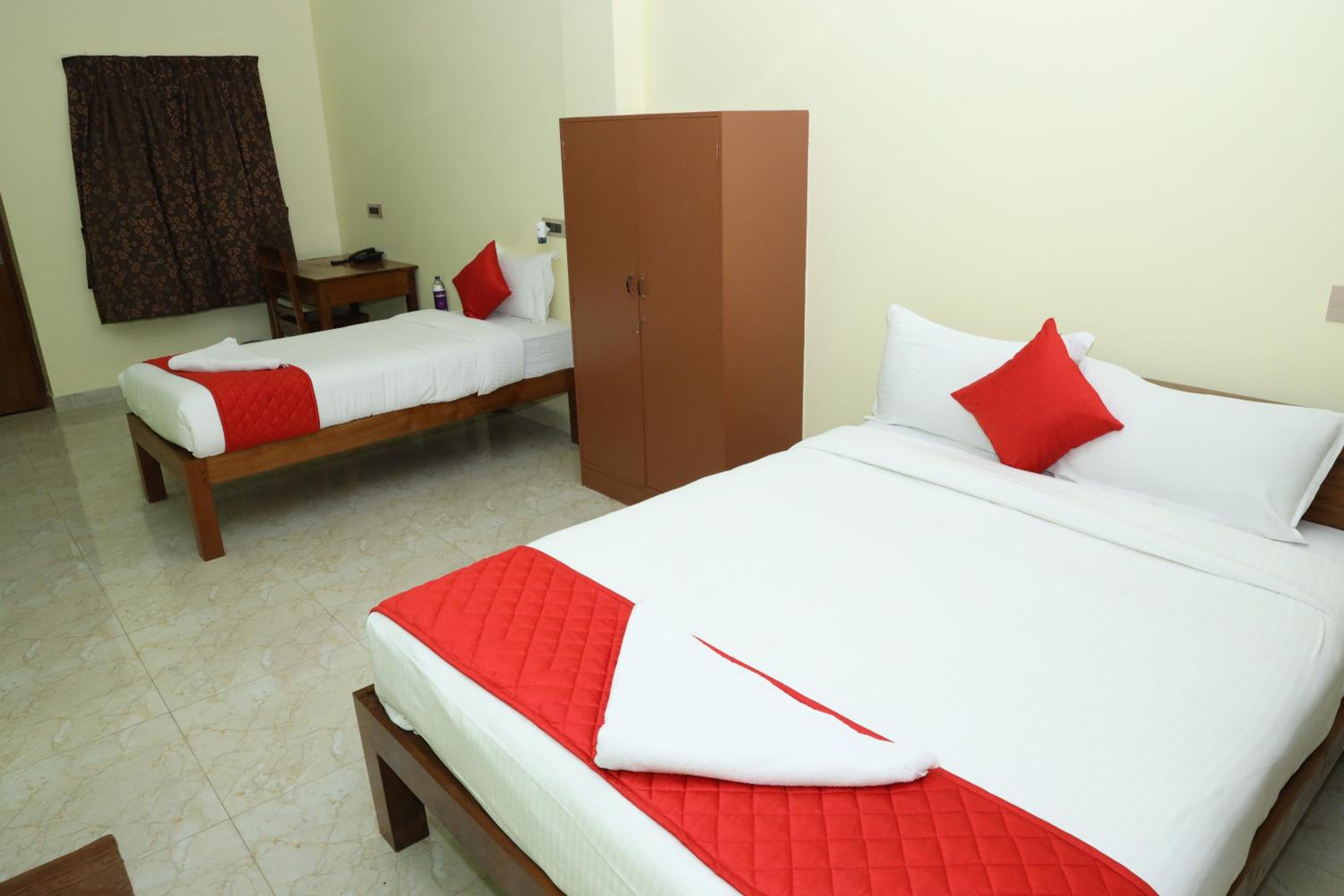 Triple Room With Balcony - Photo 6