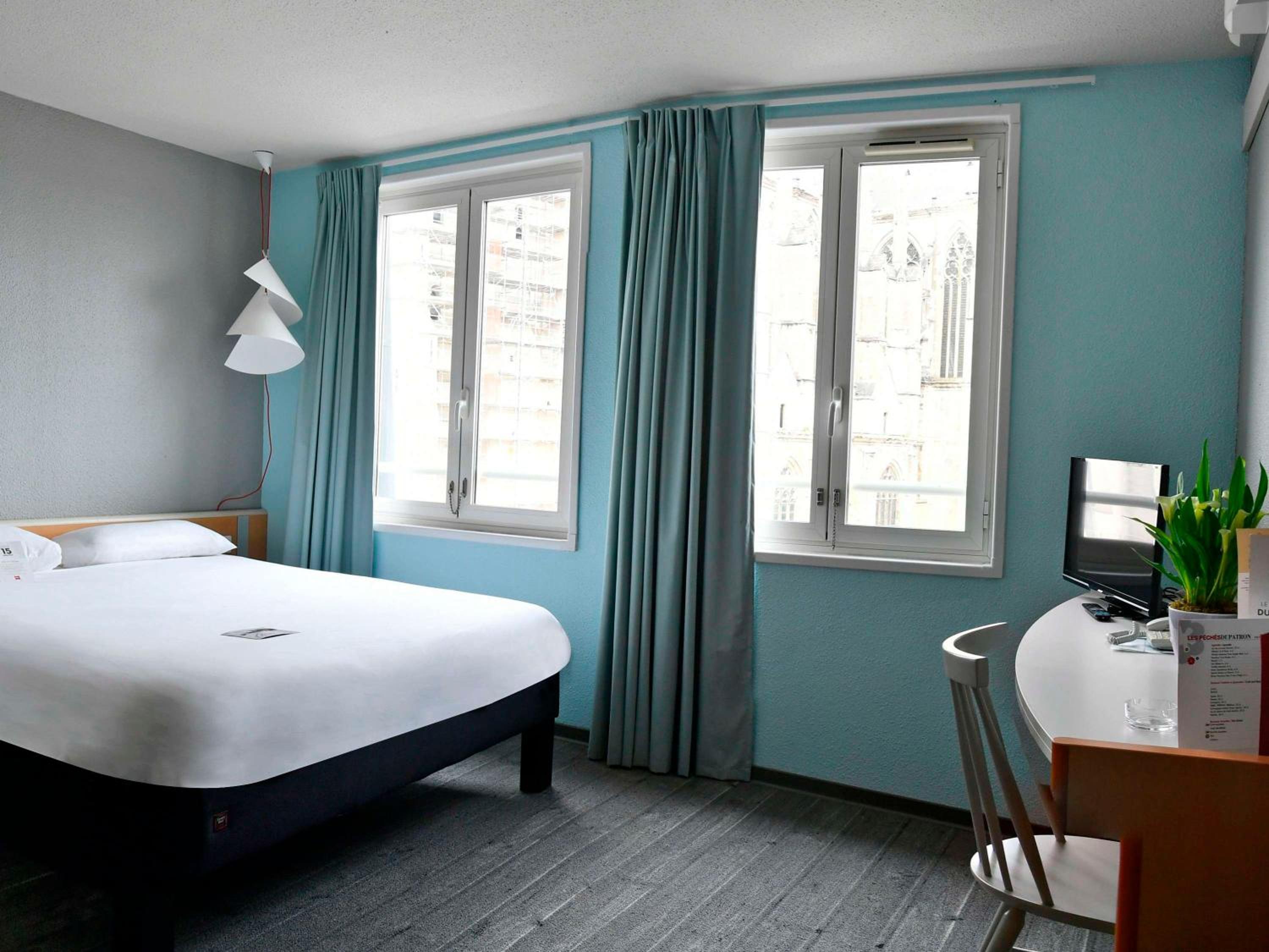 Standard Double Room photo 3