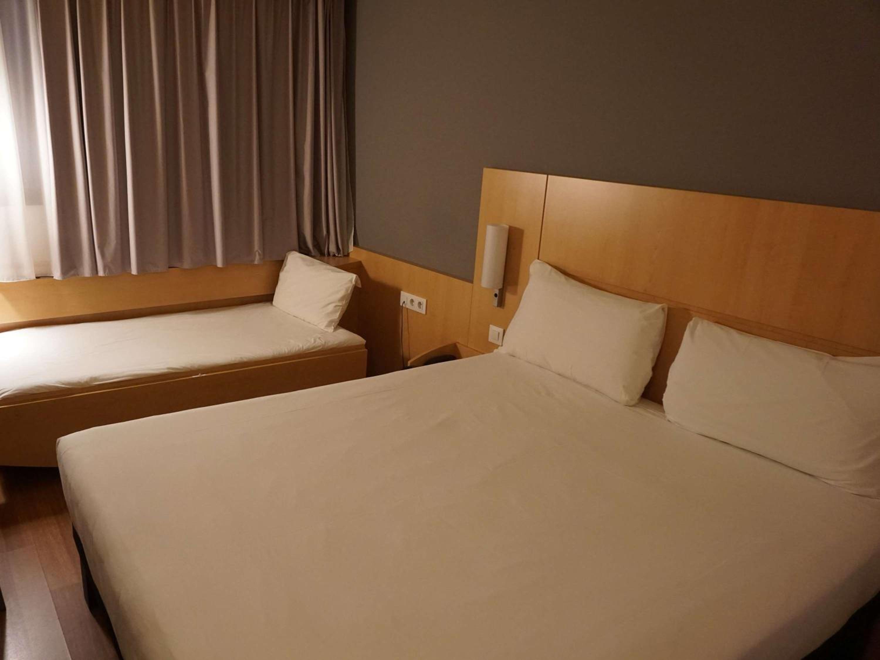 Triple Room - Photo 2