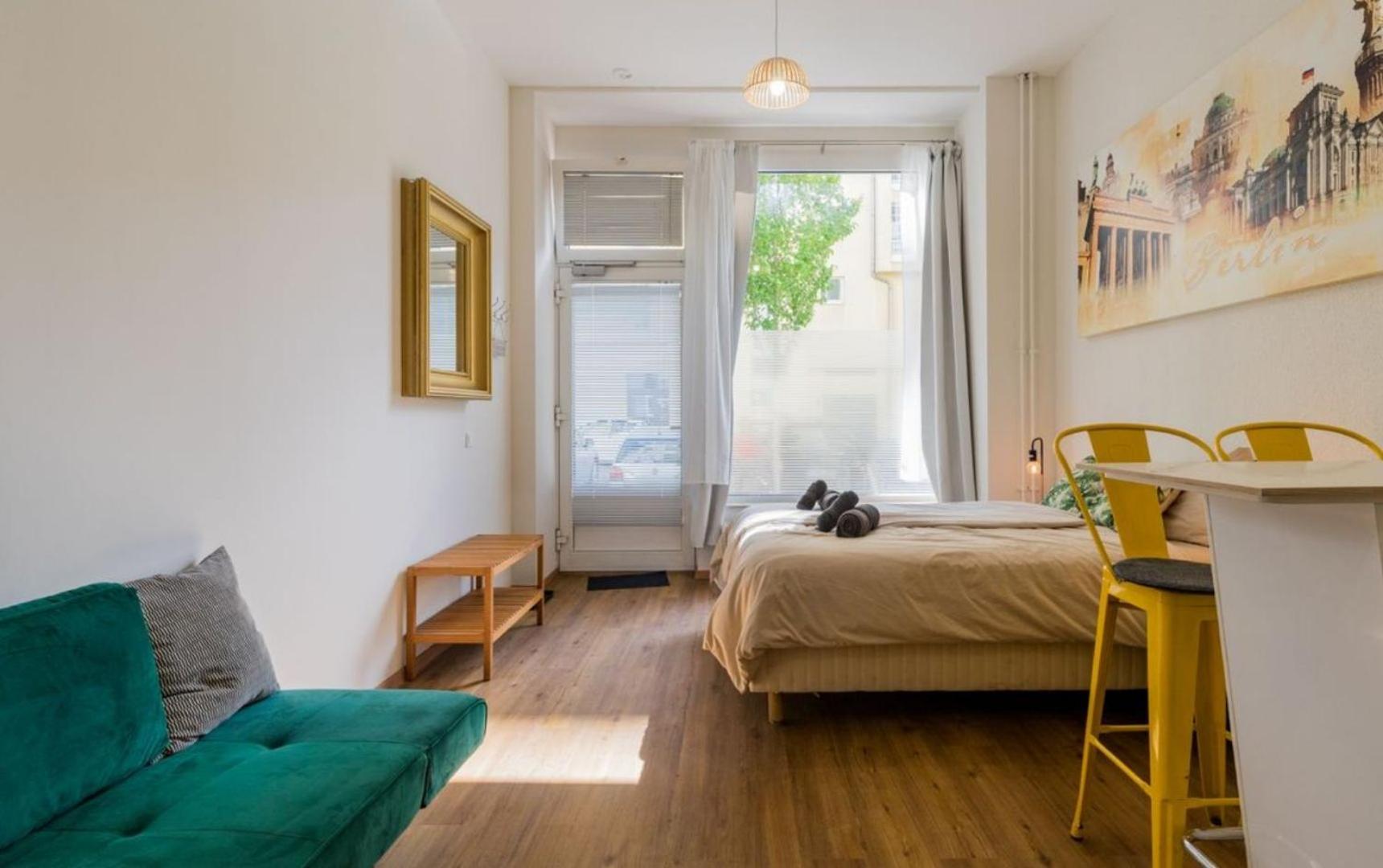 One-Bedroom Apartment photo 3