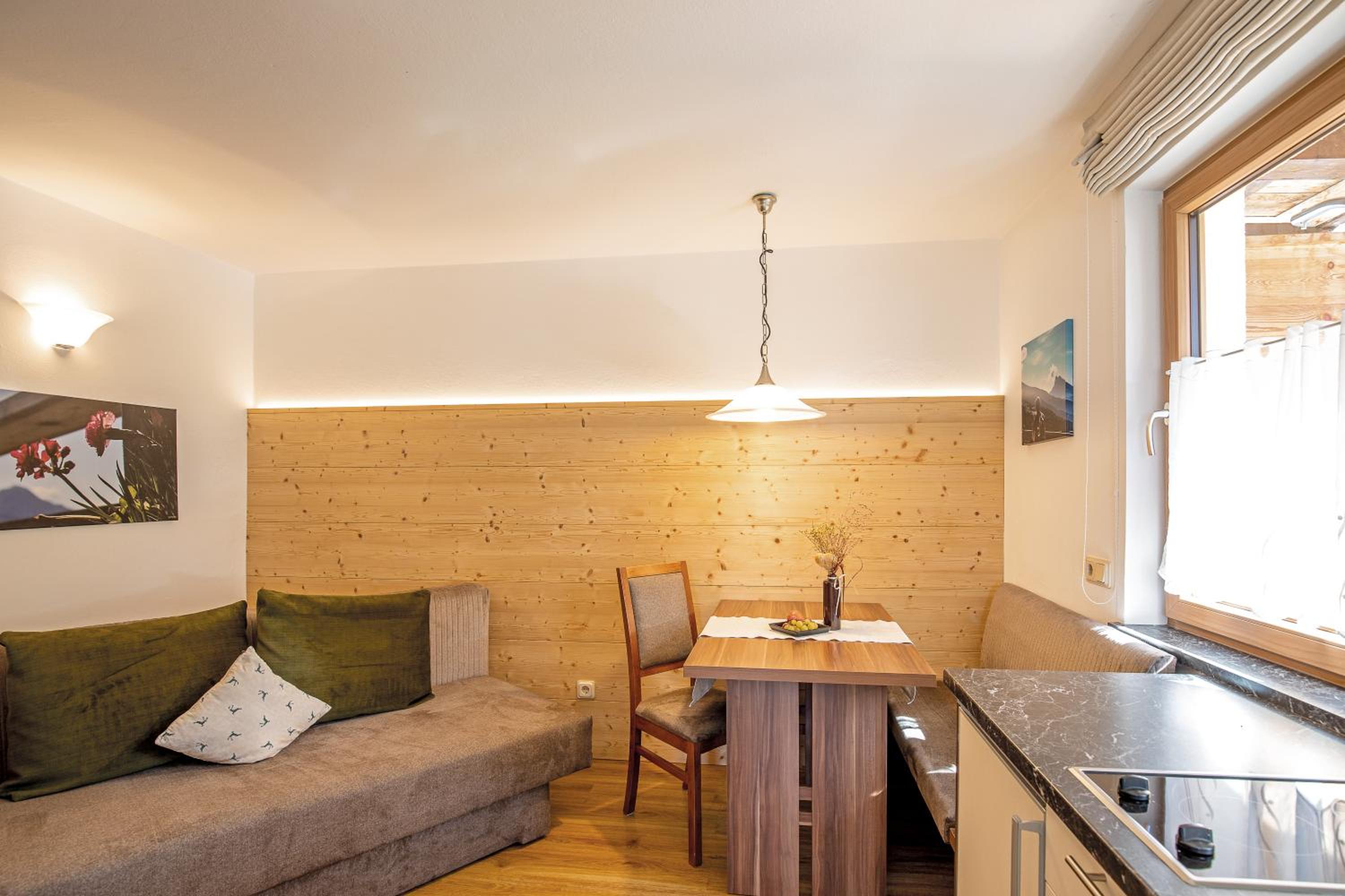 Studio Apartment photo 1