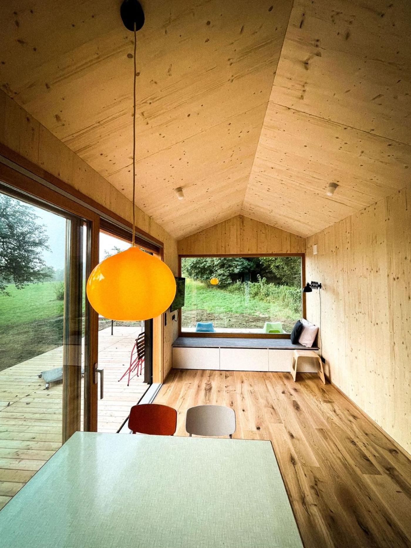 One-Bedroom House photo 1