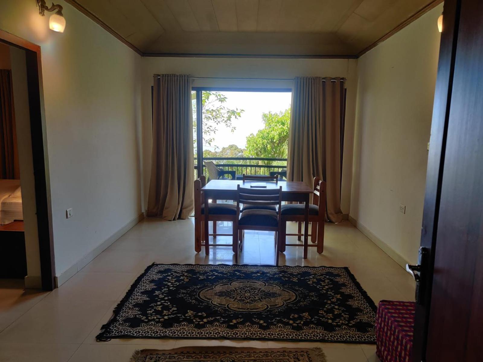 Two-Bedroom Cottage - Photo 4