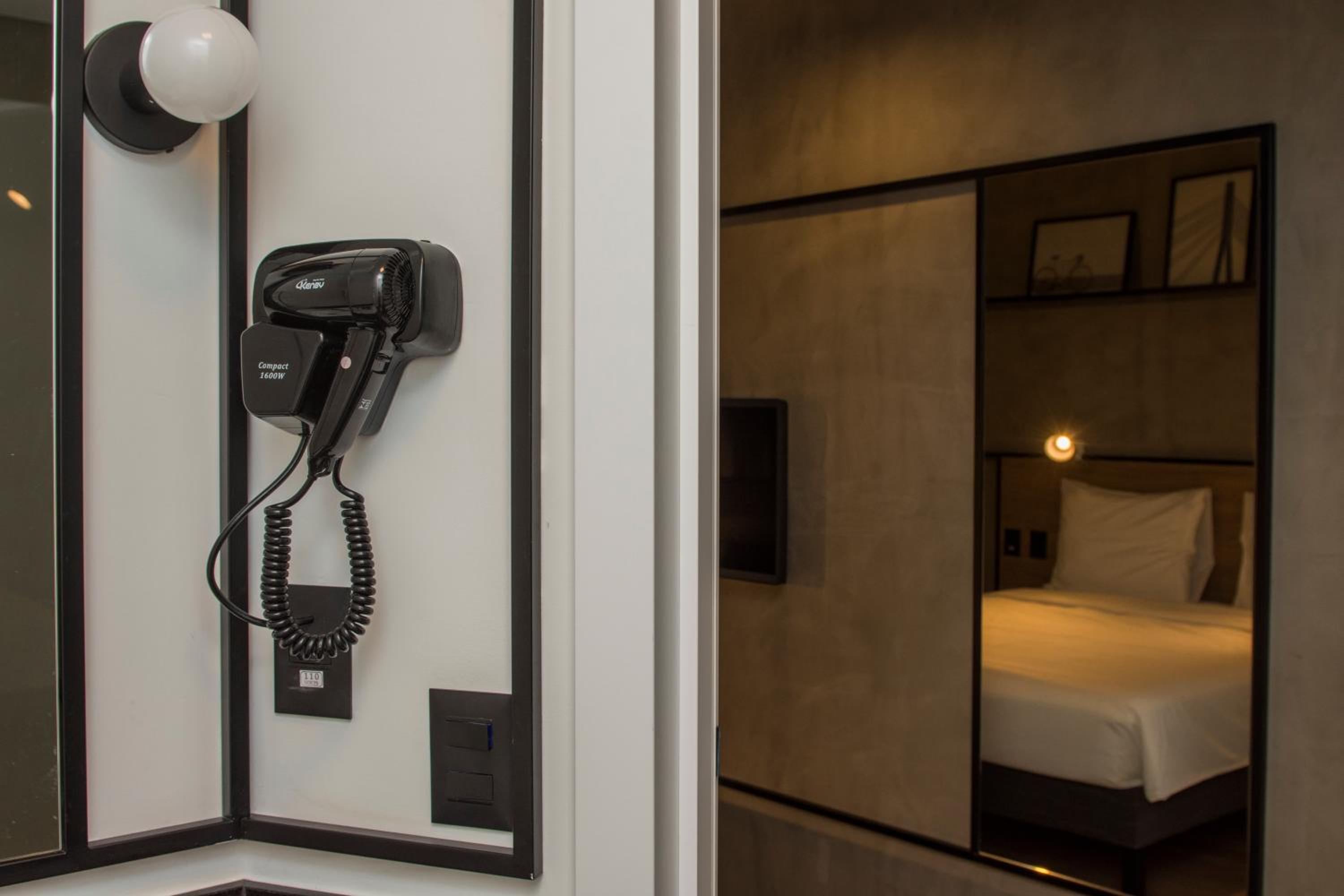 Double Room - Photo 5