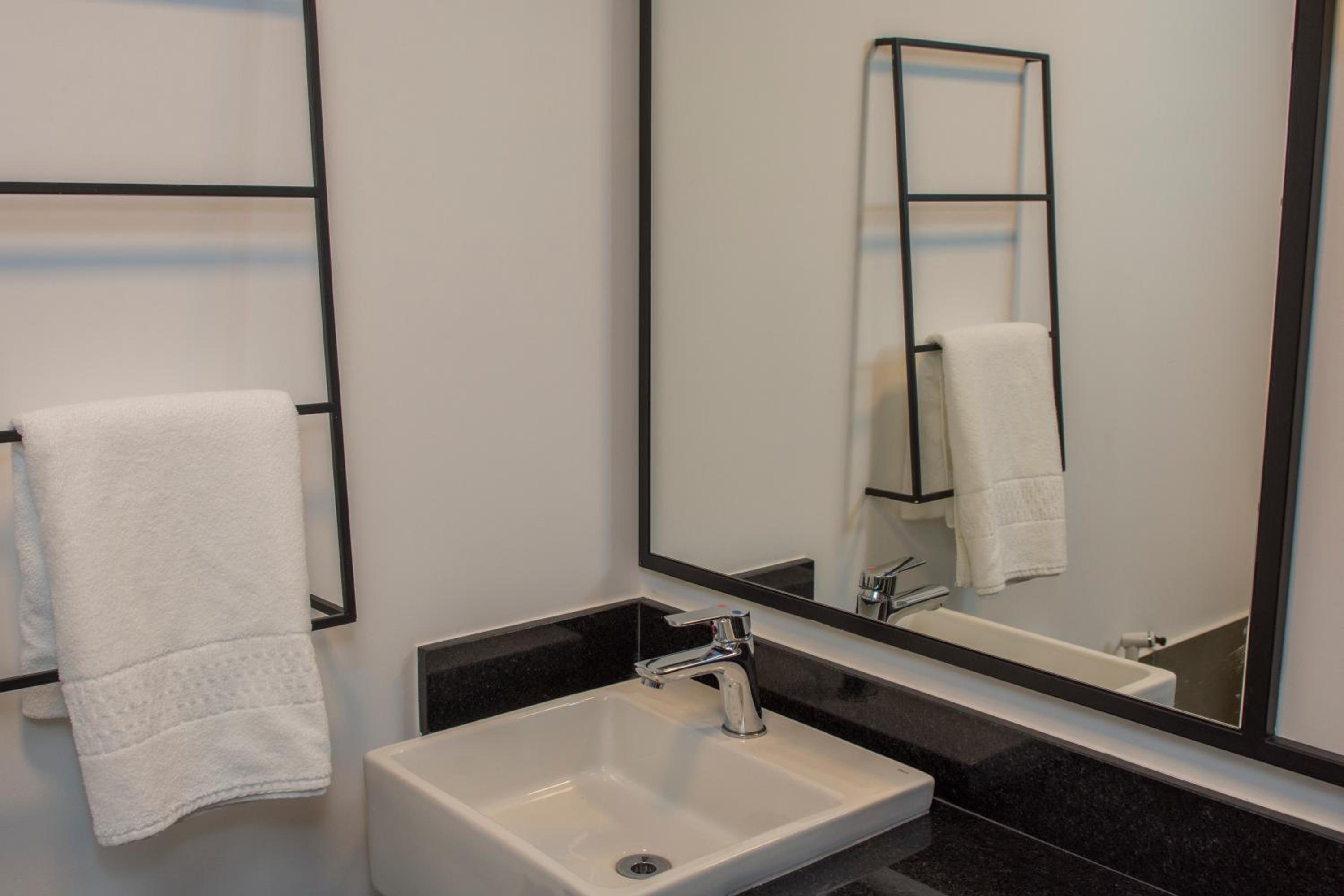 Double Room - Photo 3