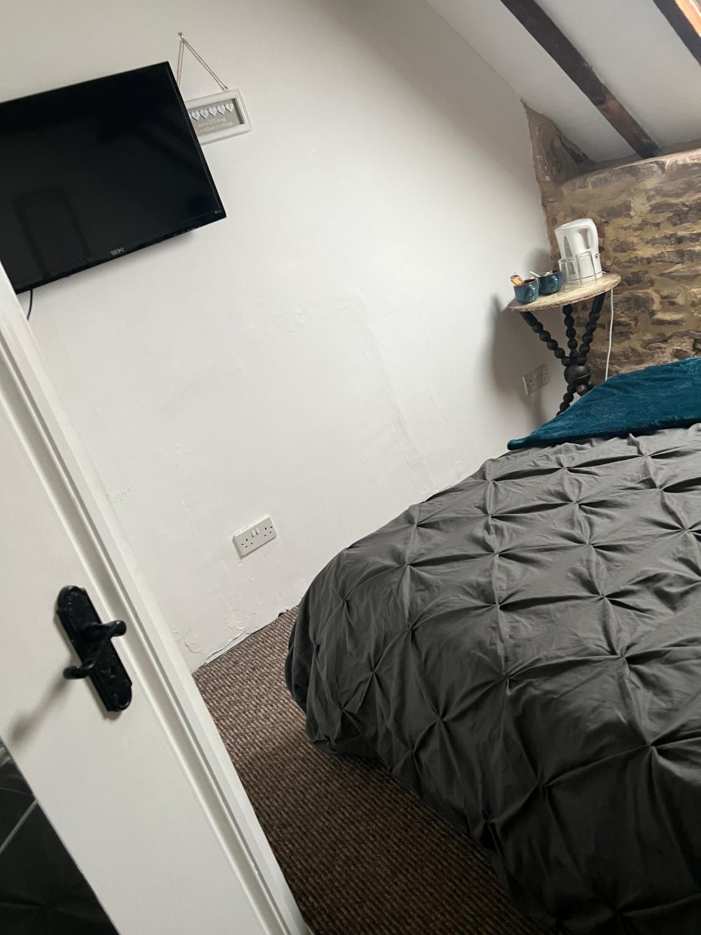 Double Room with Private Bathroom photo 3