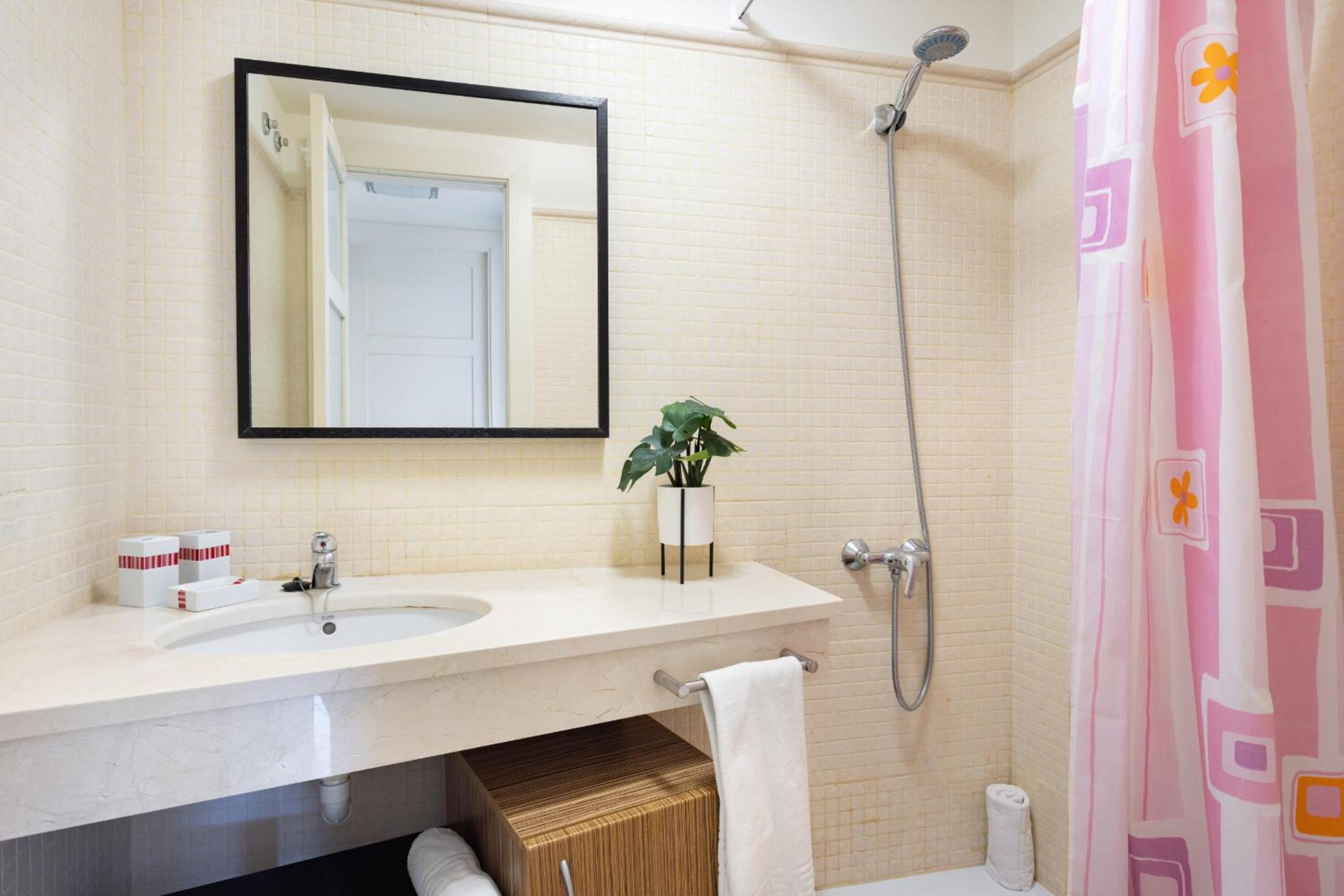 Apartment - Photo 18