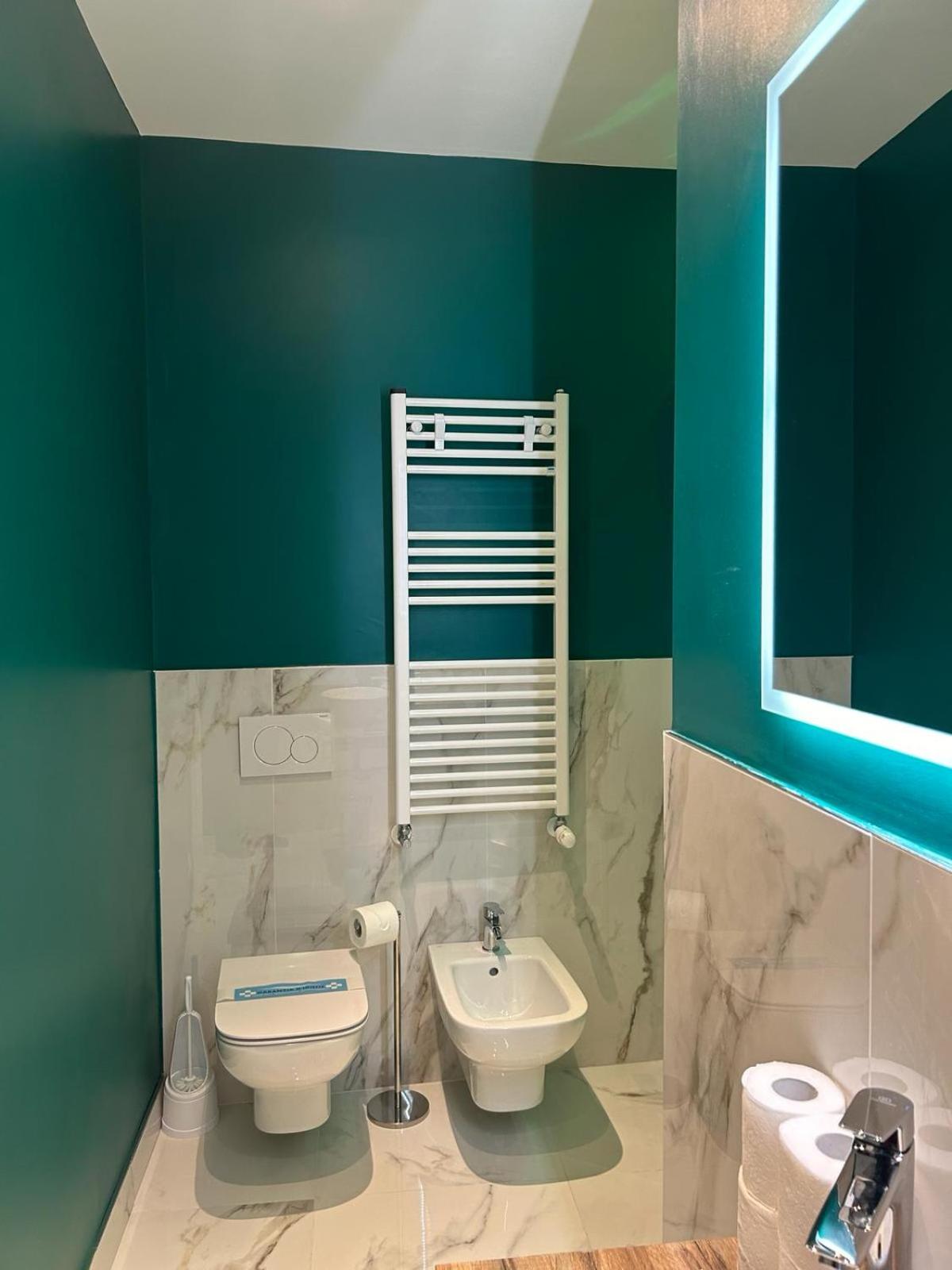 Double or Twin Room with Private Bathroom photo 2