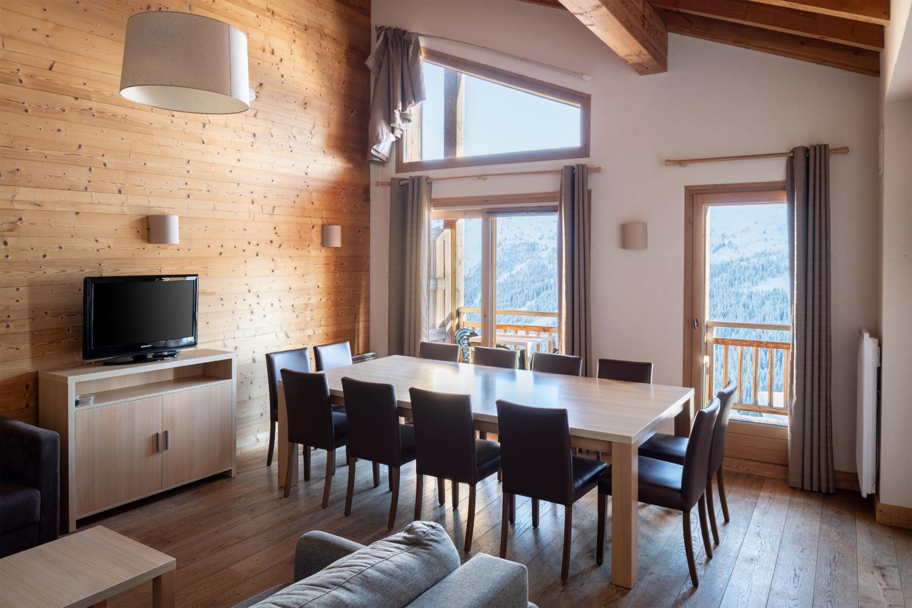 Five-Bedroom Apartment