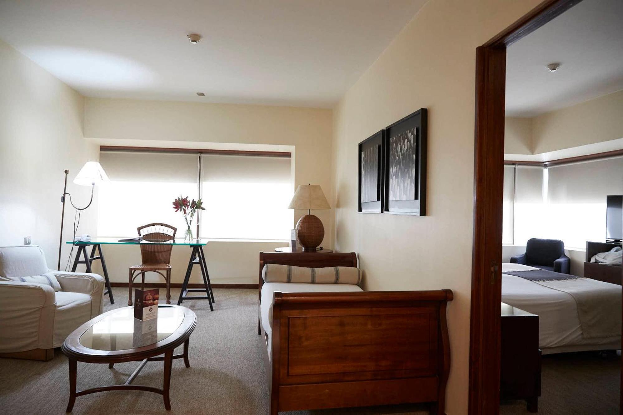 Suite - Photo 2