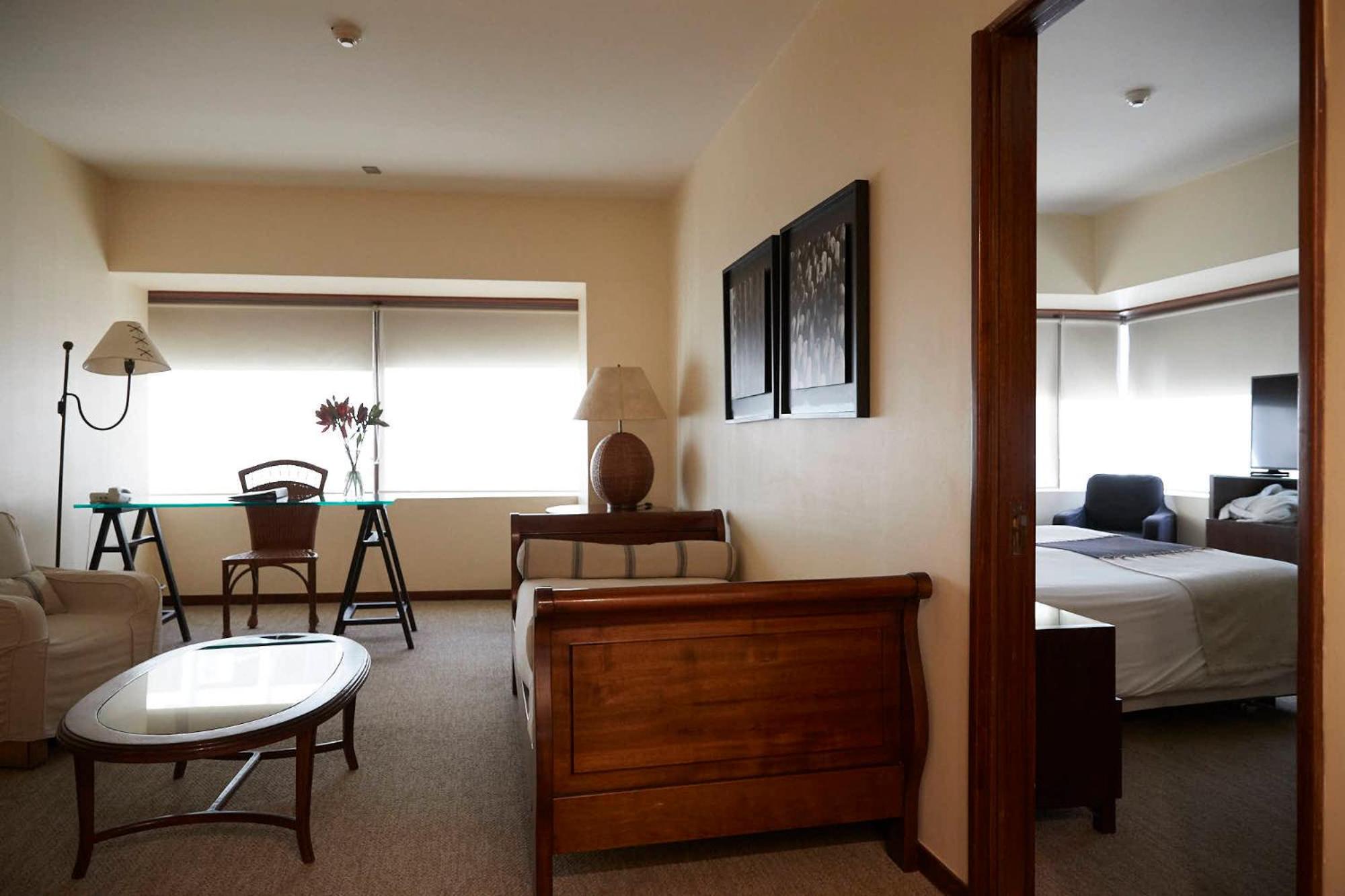Suite - Photo 3