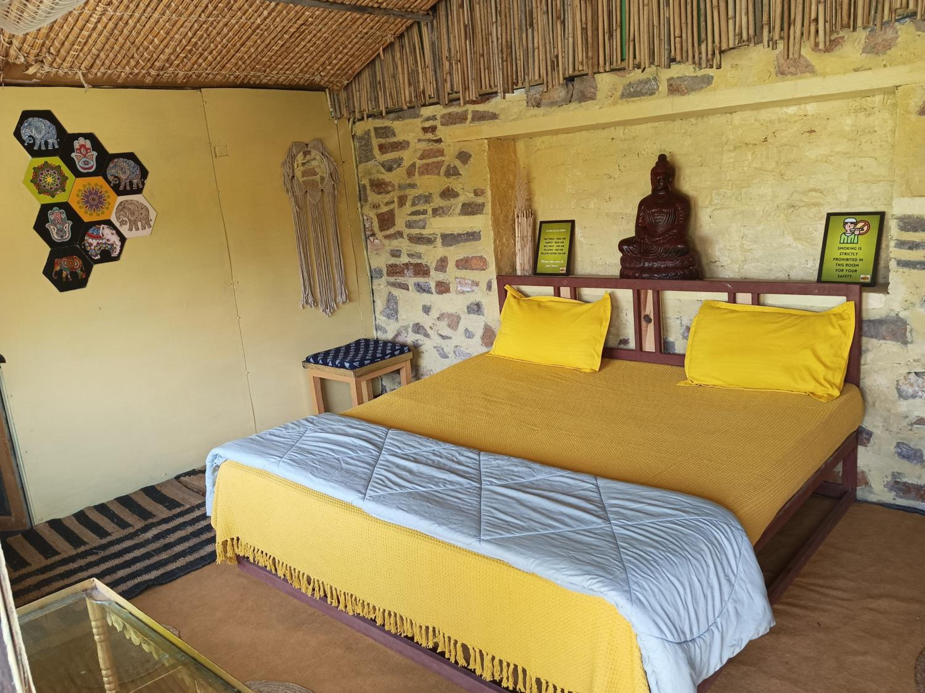 Double Room with Balcony - Photo 1