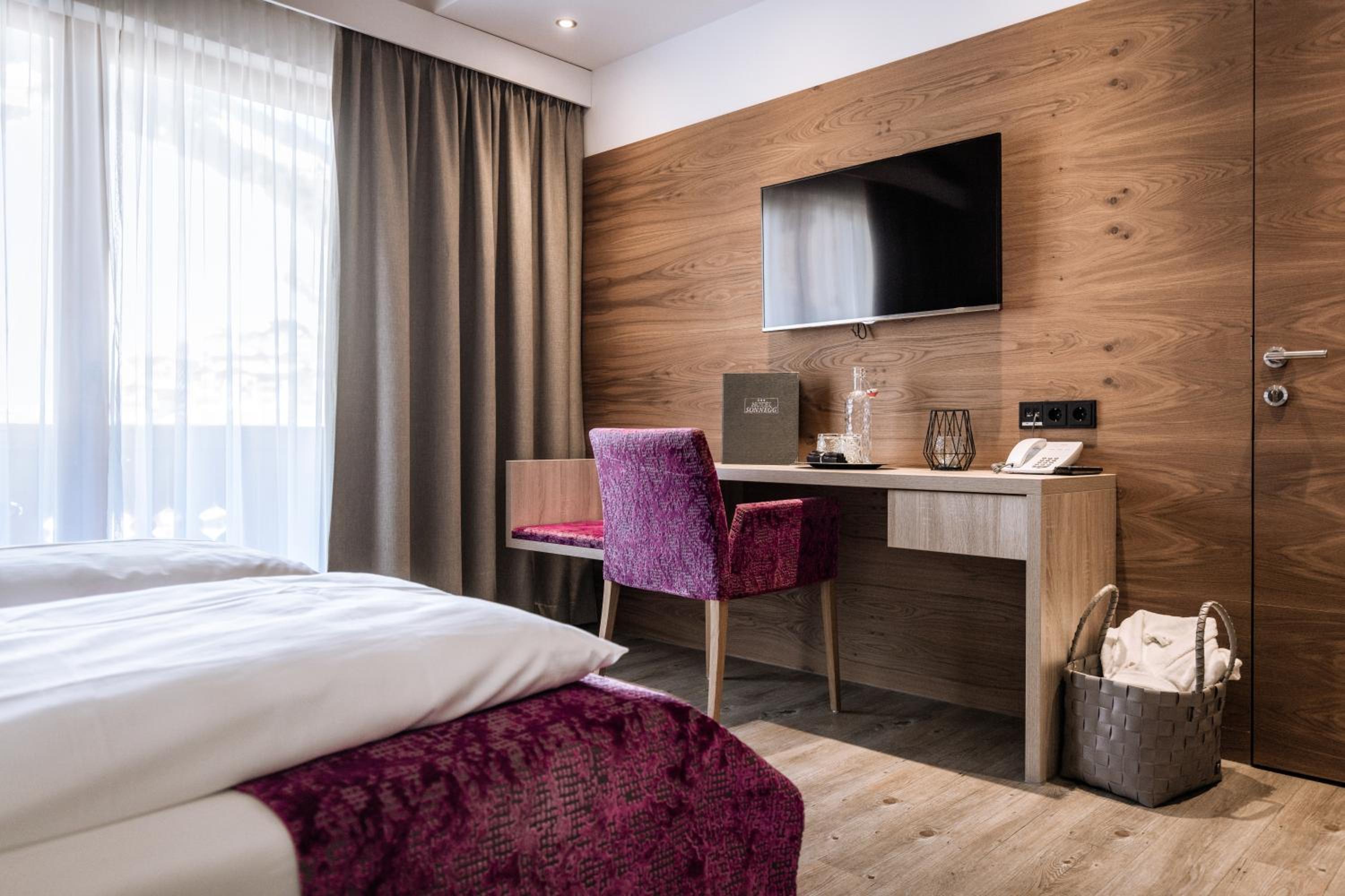 Superior Double or Twin Room with Mountain View - Photo 2