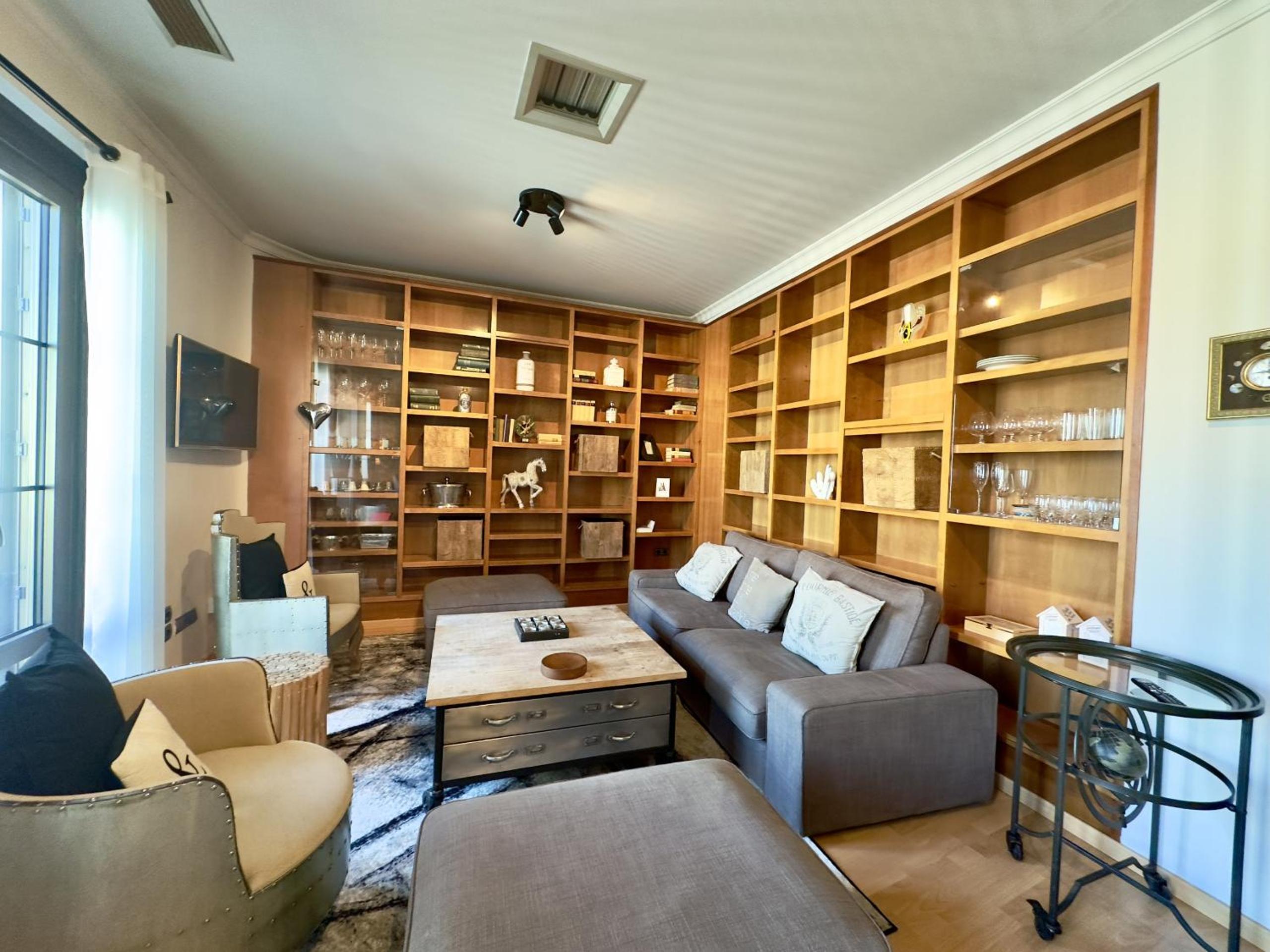 Apartamento con Balcón