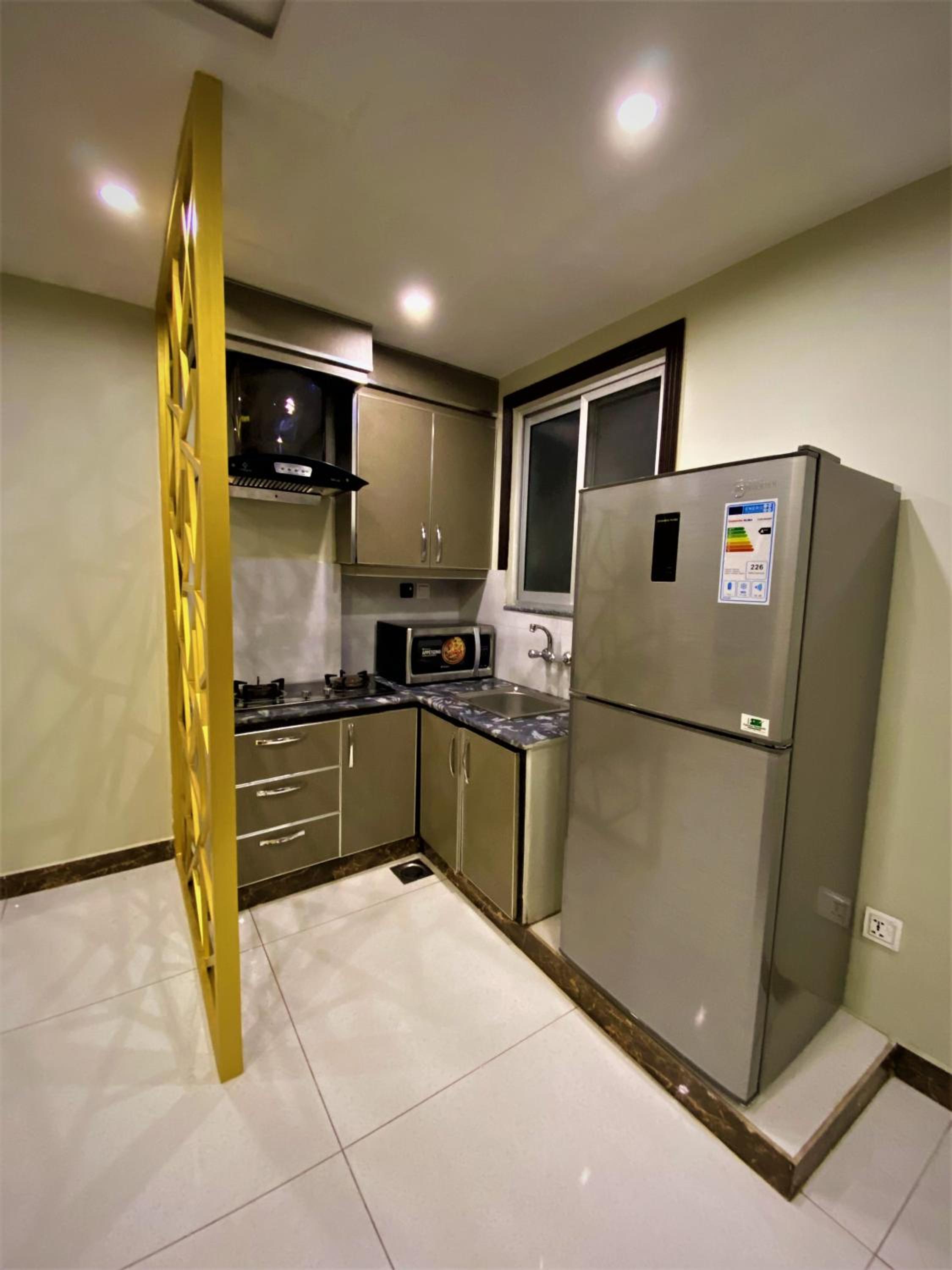 One-Bedroom Apartment photo 2