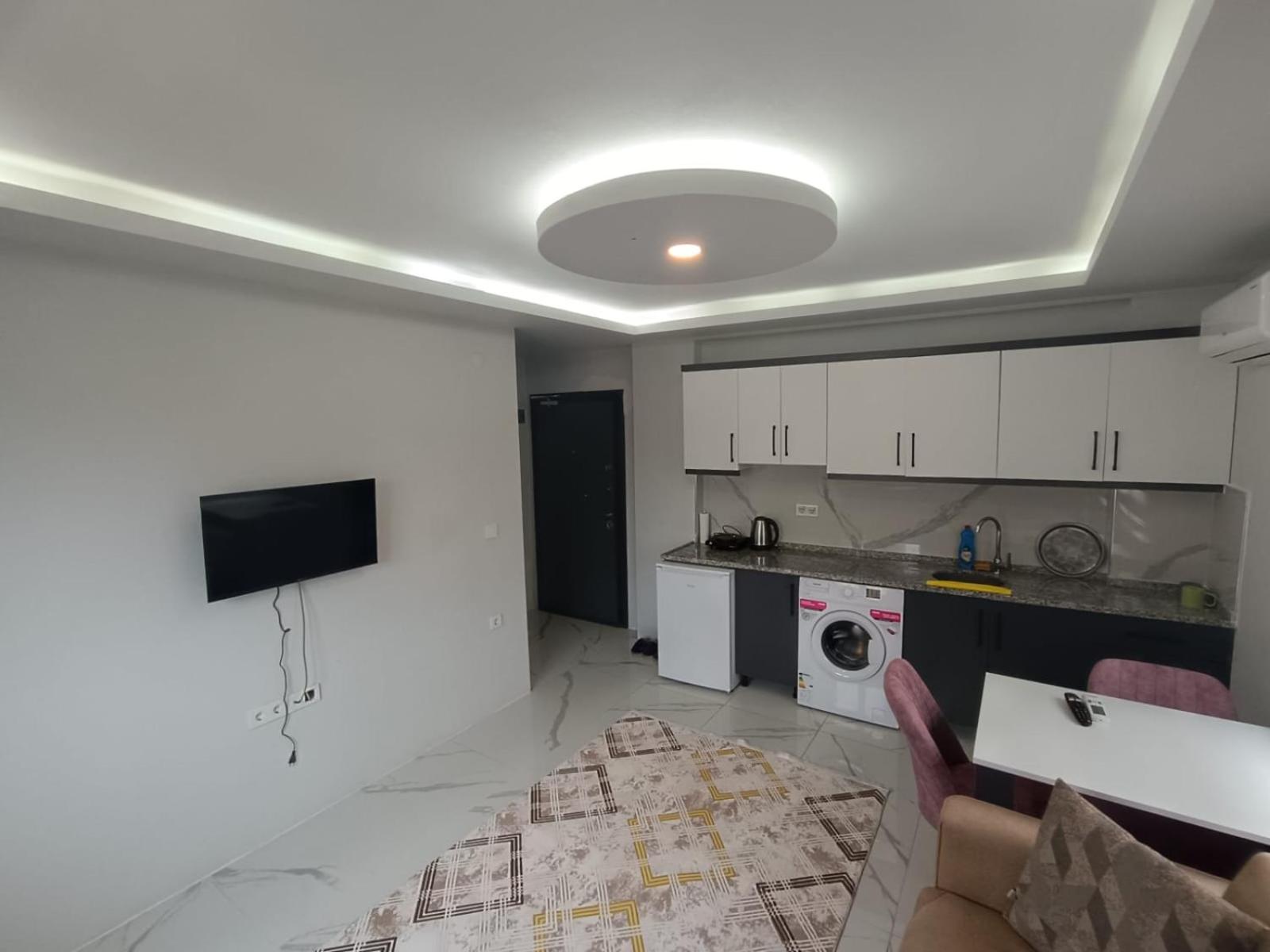 One-Bedroom Apartment - Photo 14