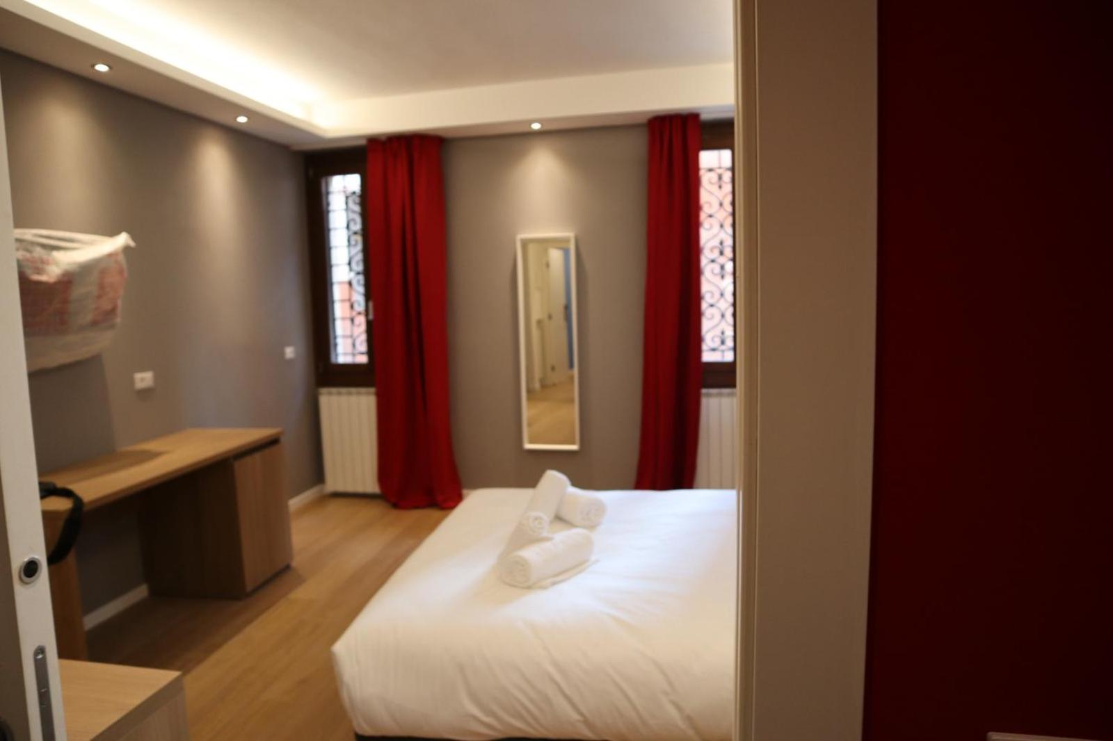 Double or Twin Room with Private Bathroom