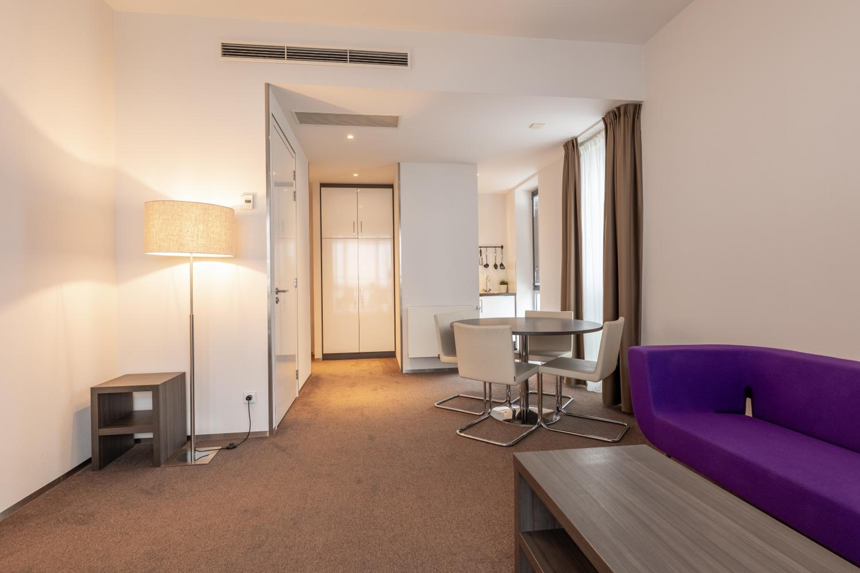 Apartment Suite - Photo 3