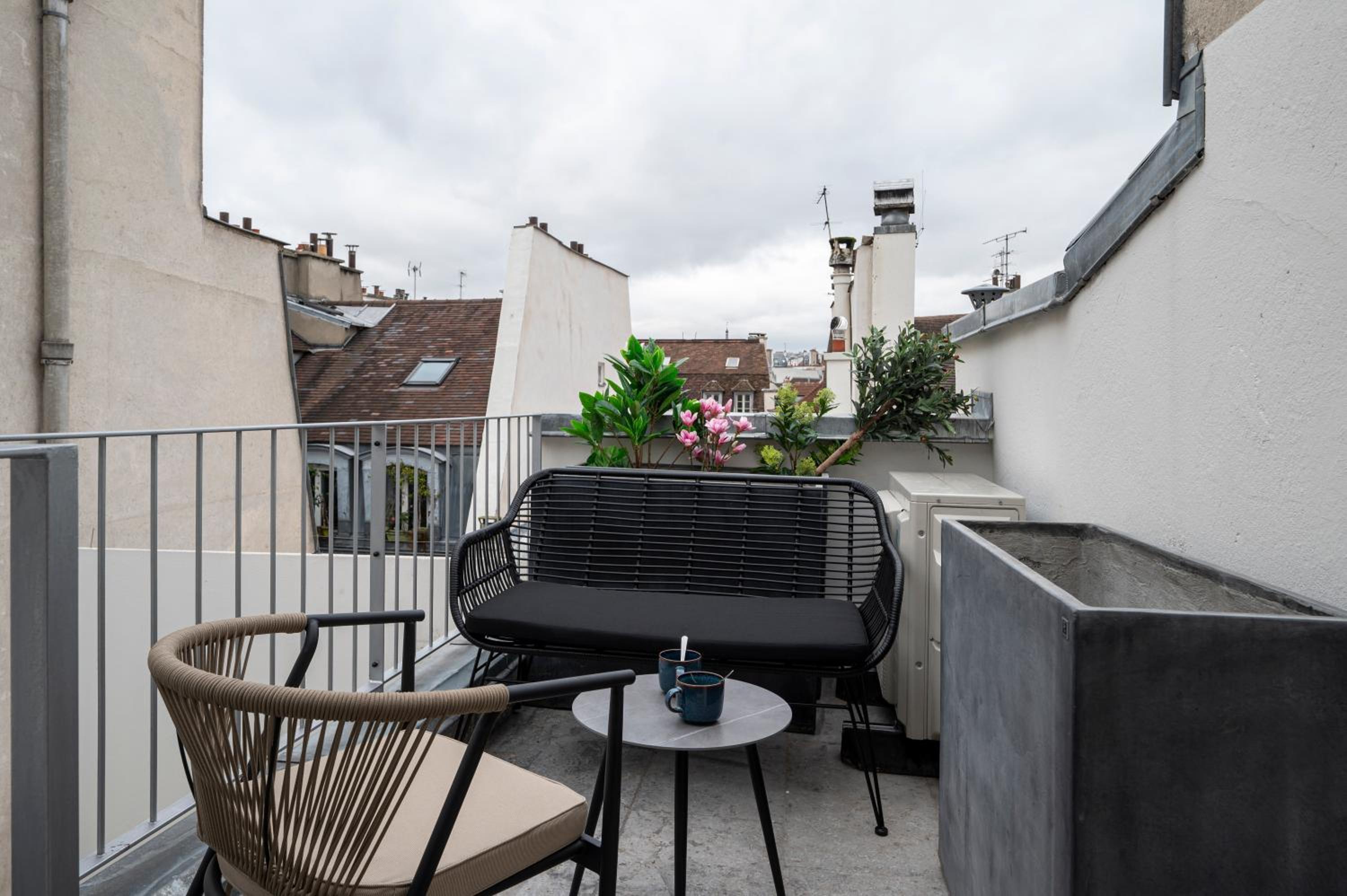 Two-Bedroom Apartment with Terrace photo 3