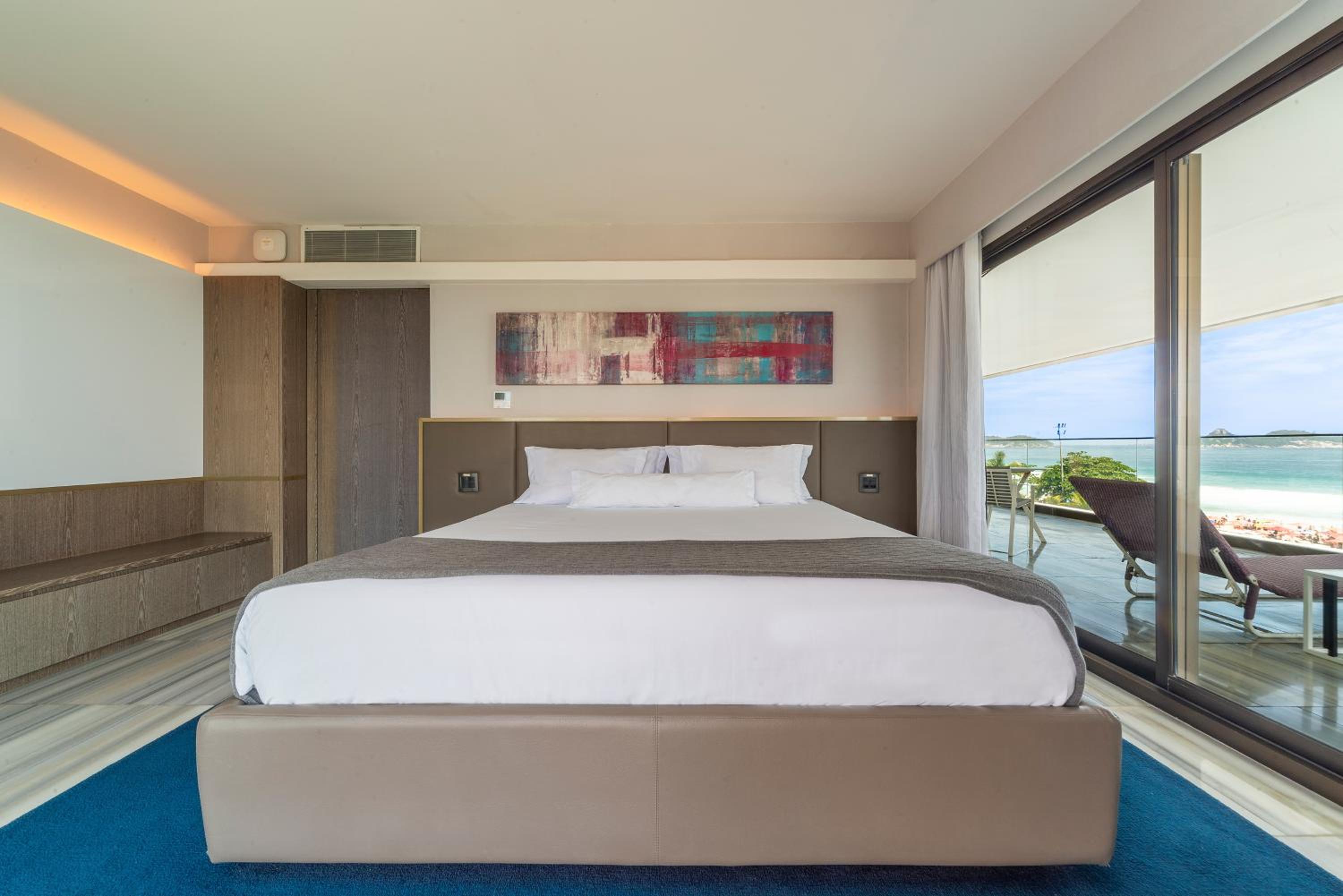 Deluxe Suite with Sea View