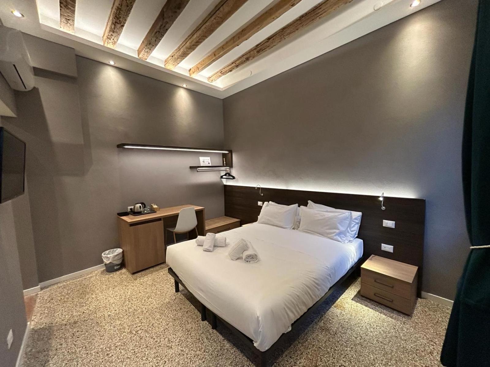 Double or Twin Room with Private Bathroom
