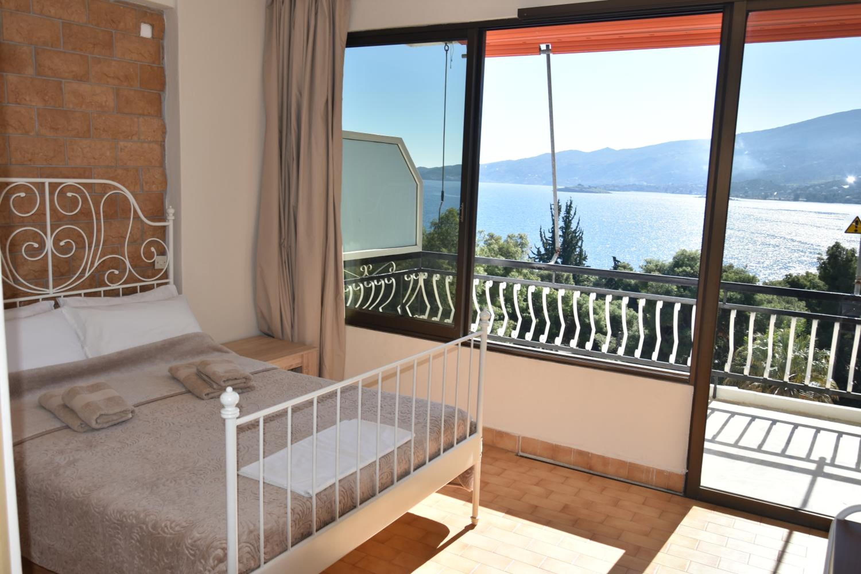 Apartment with Sea View photo 3