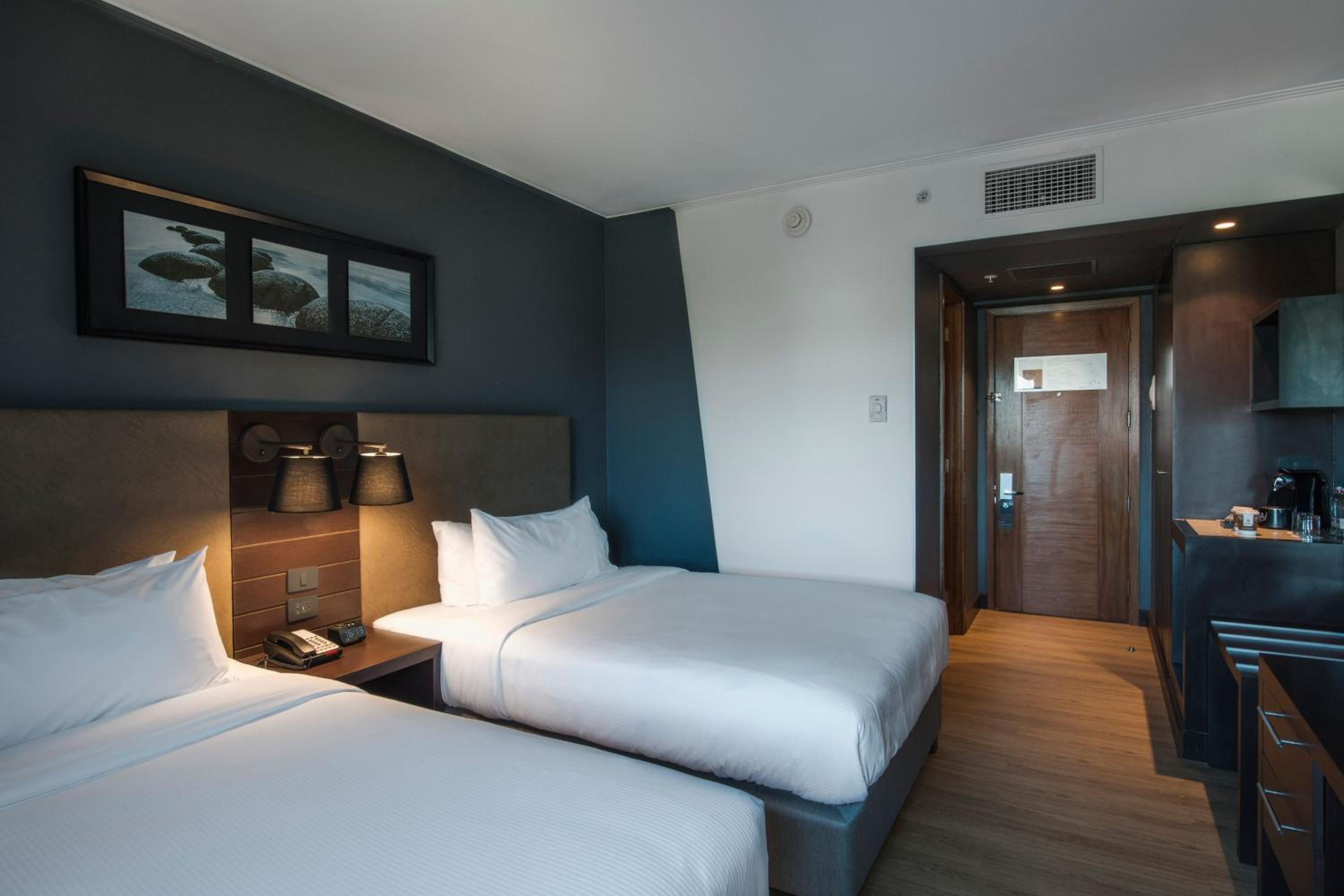 Twin Room - Photo 4