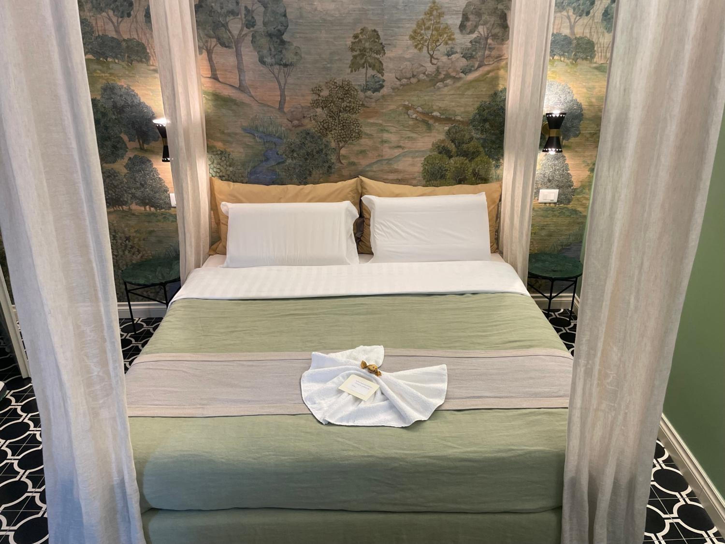 Large Double Room - Photo 24