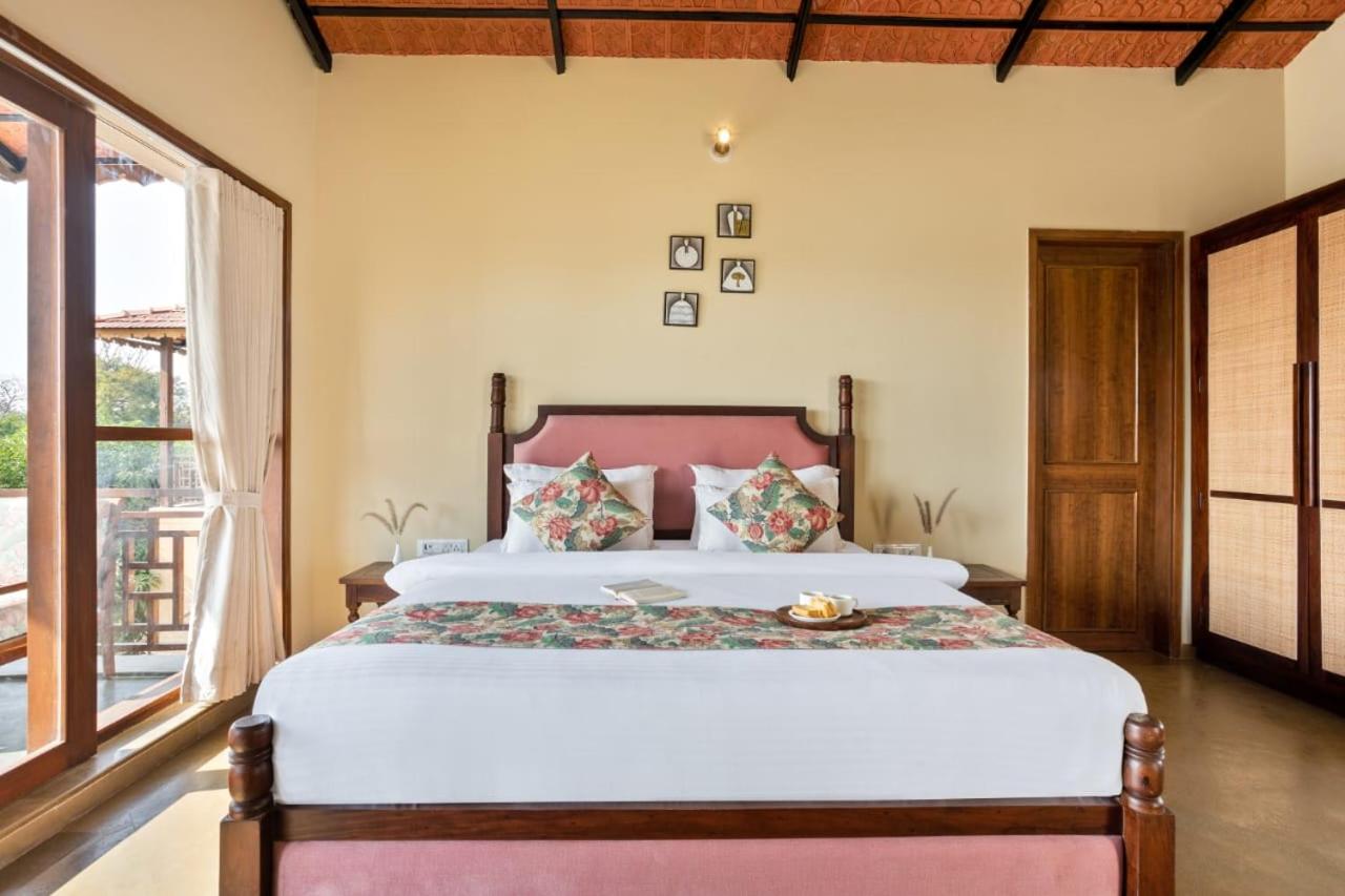 Suite with Balcony - Photo 14