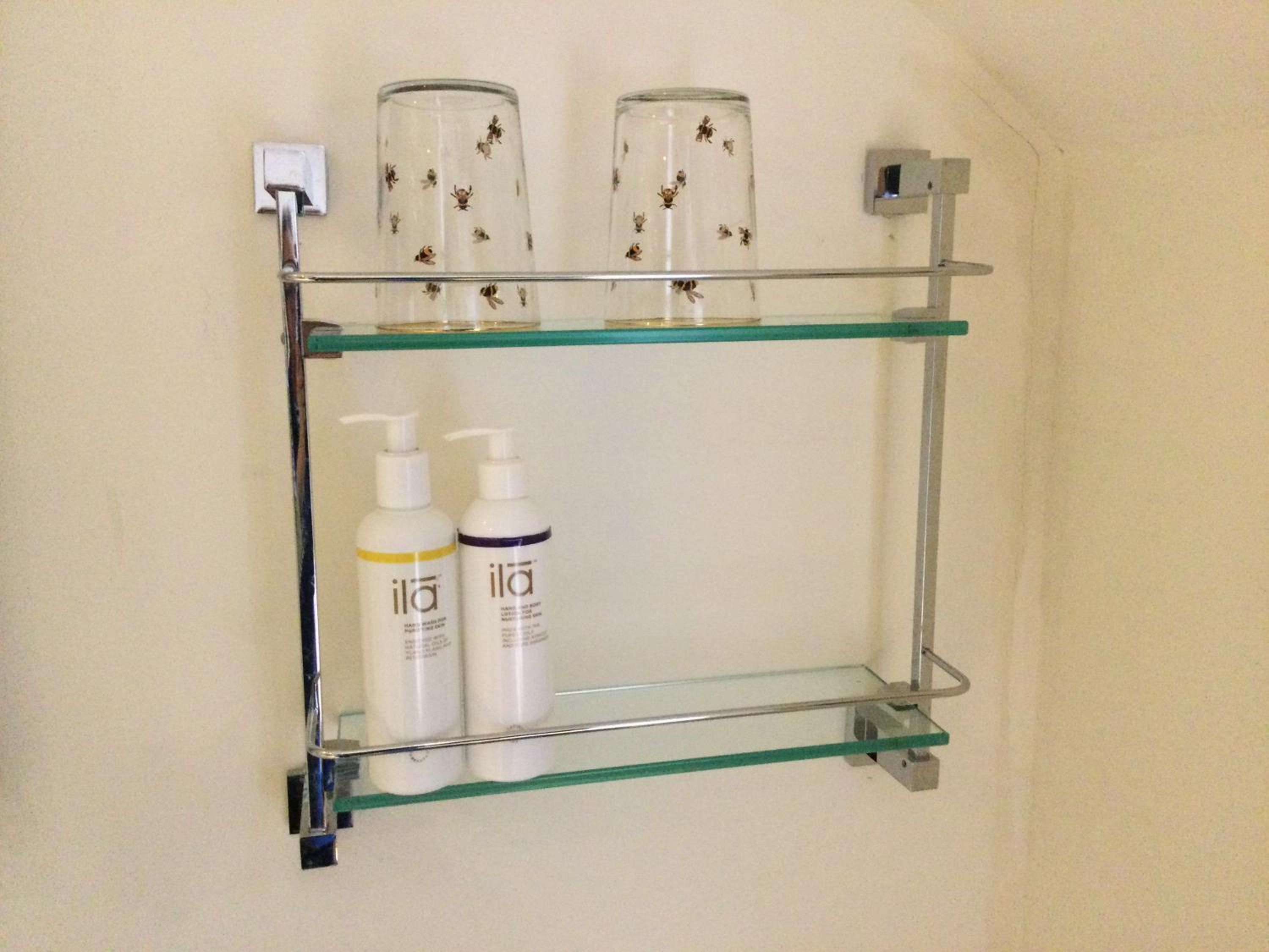 Twin Room with Shower photo 2