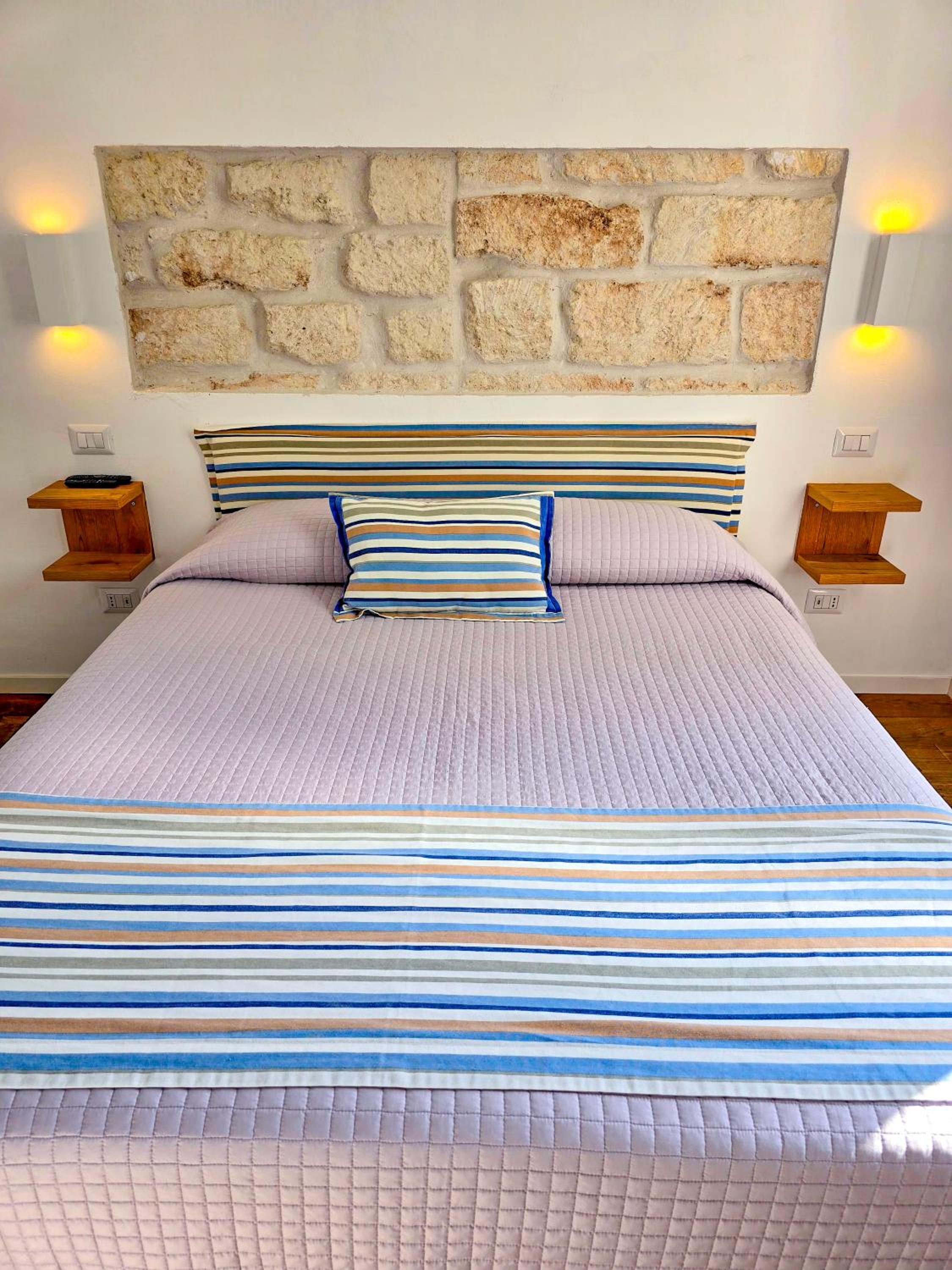 Double Room with Private Bathroom photo 2