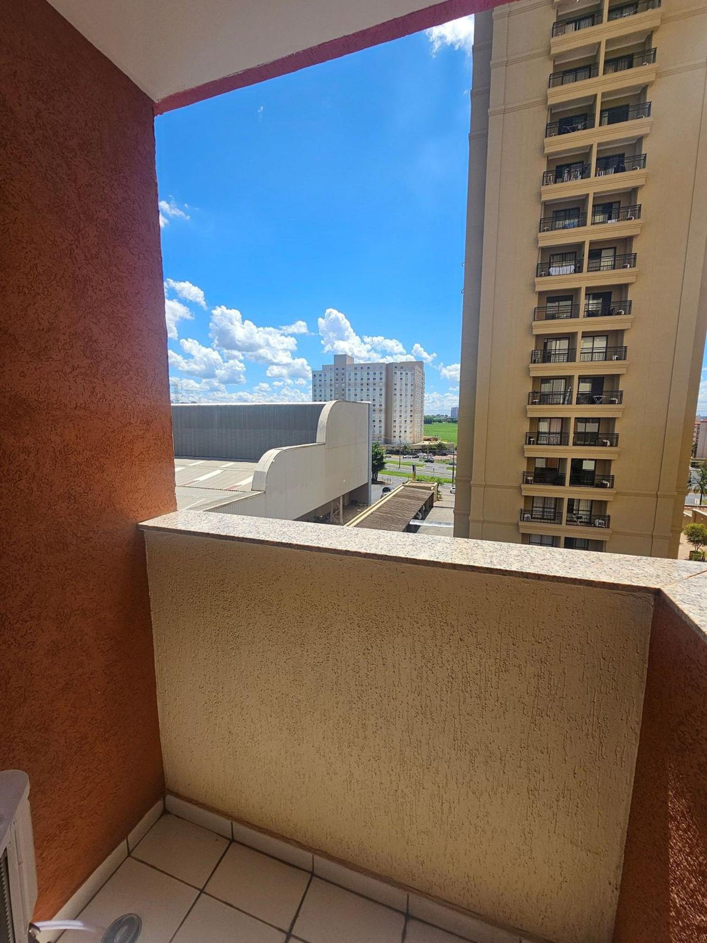 Apartment with Balcony photo 2