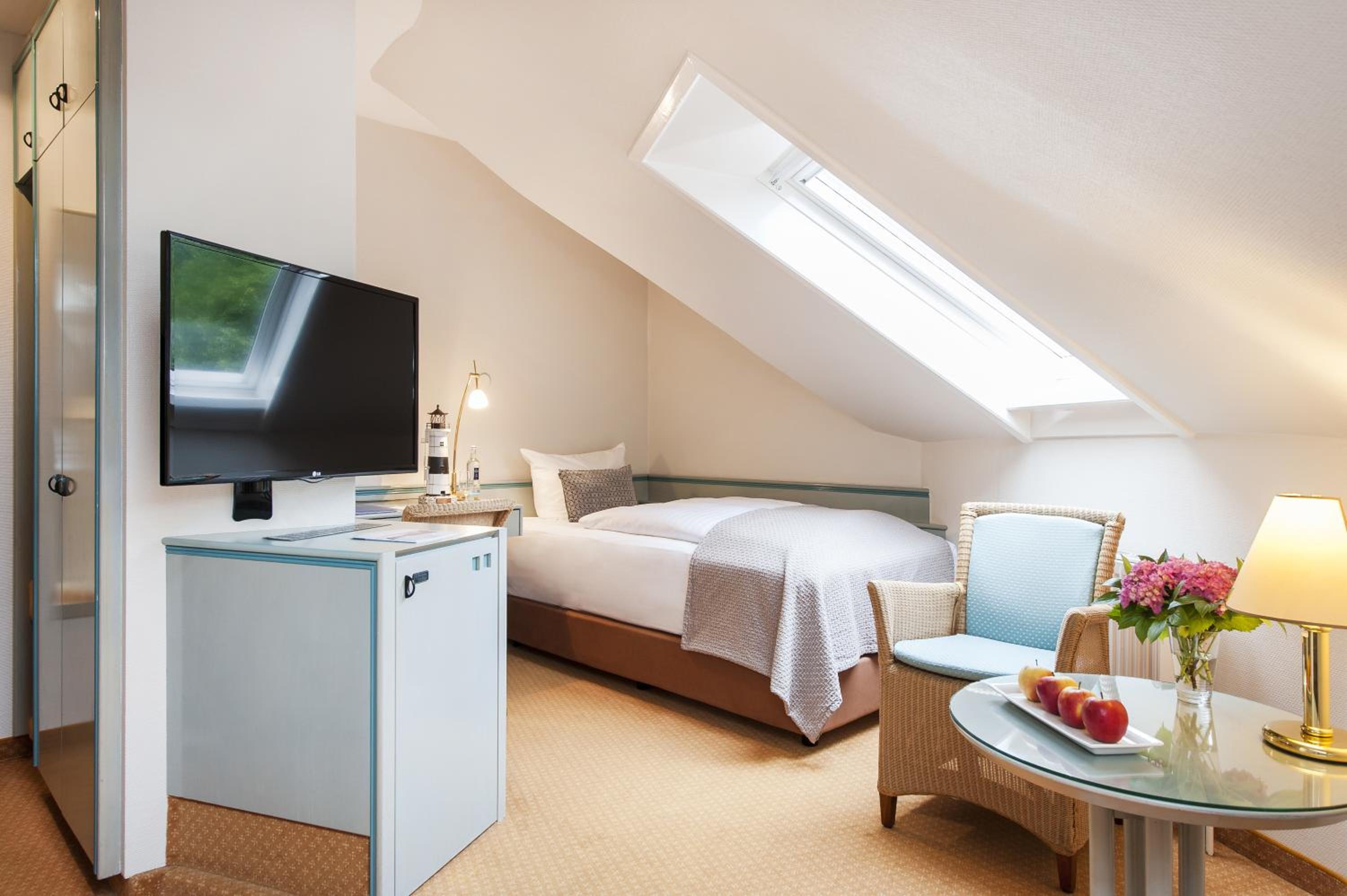 Standard Single Room