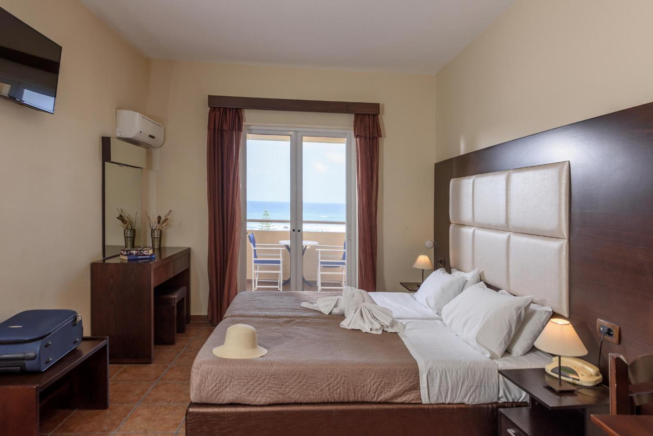 Studio with Sea View