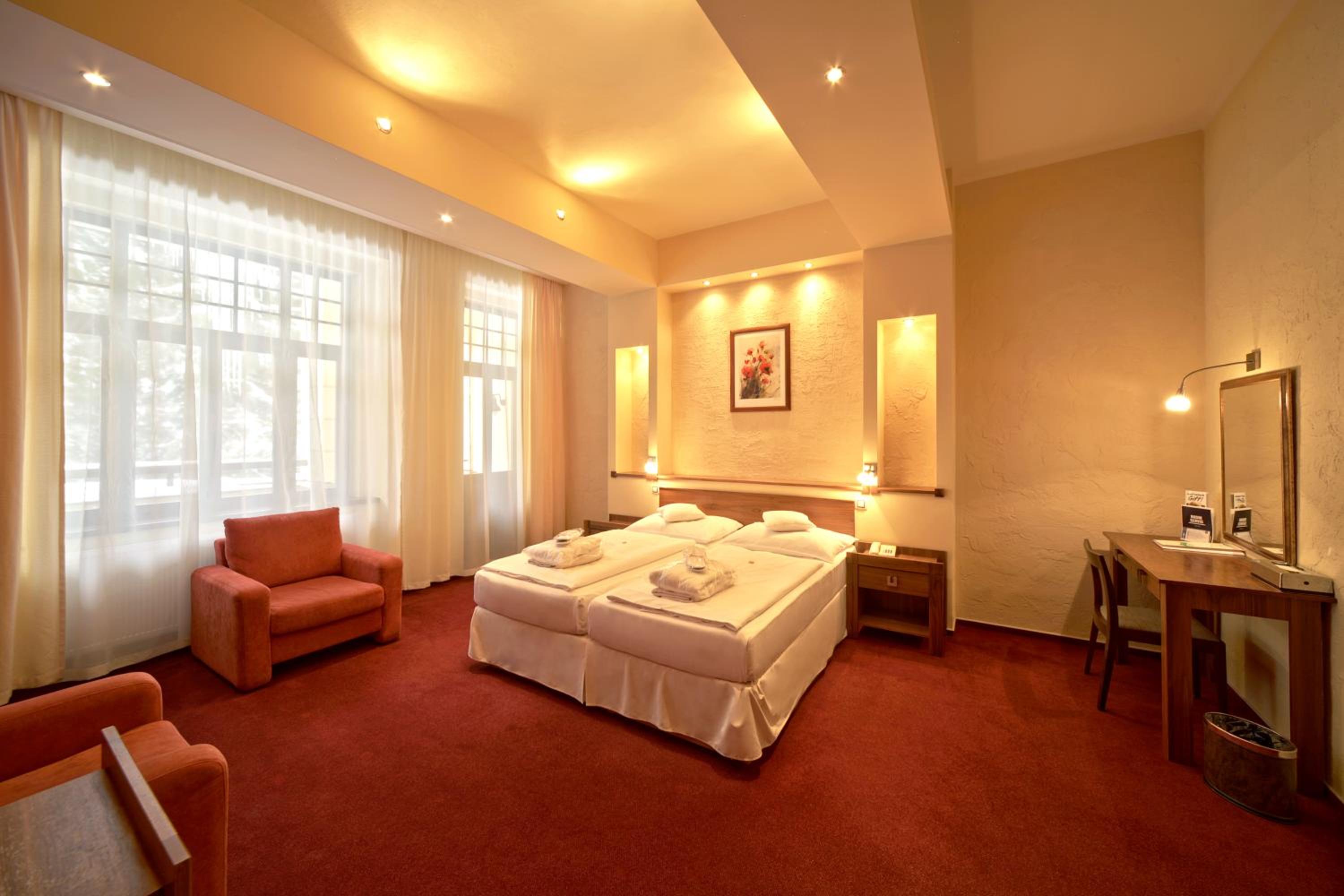 Standard Double Room photo 2