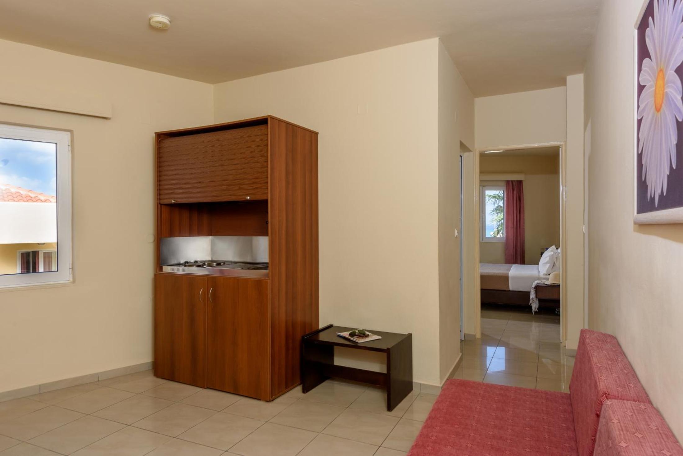 SUITE WITH PRIVATE PLUNGE POOL