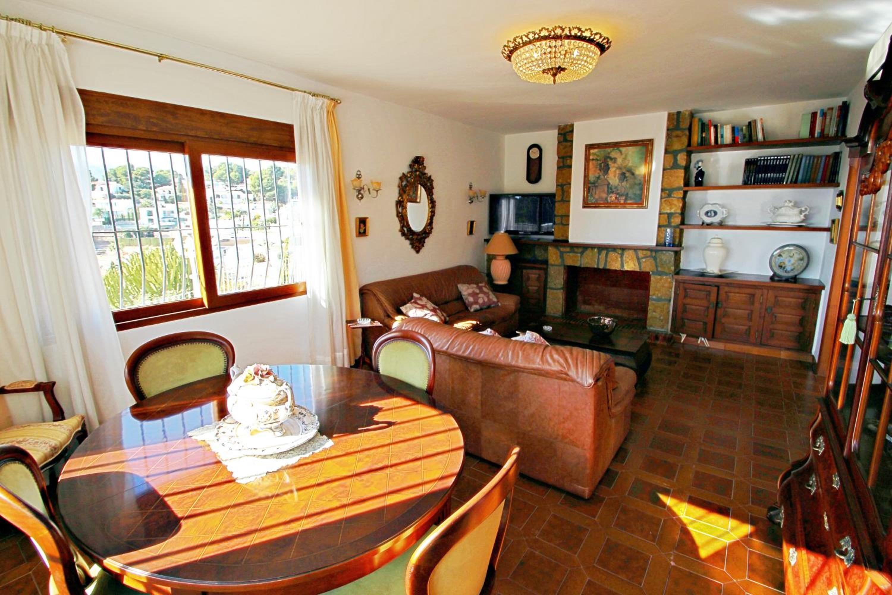 Villa photo 3