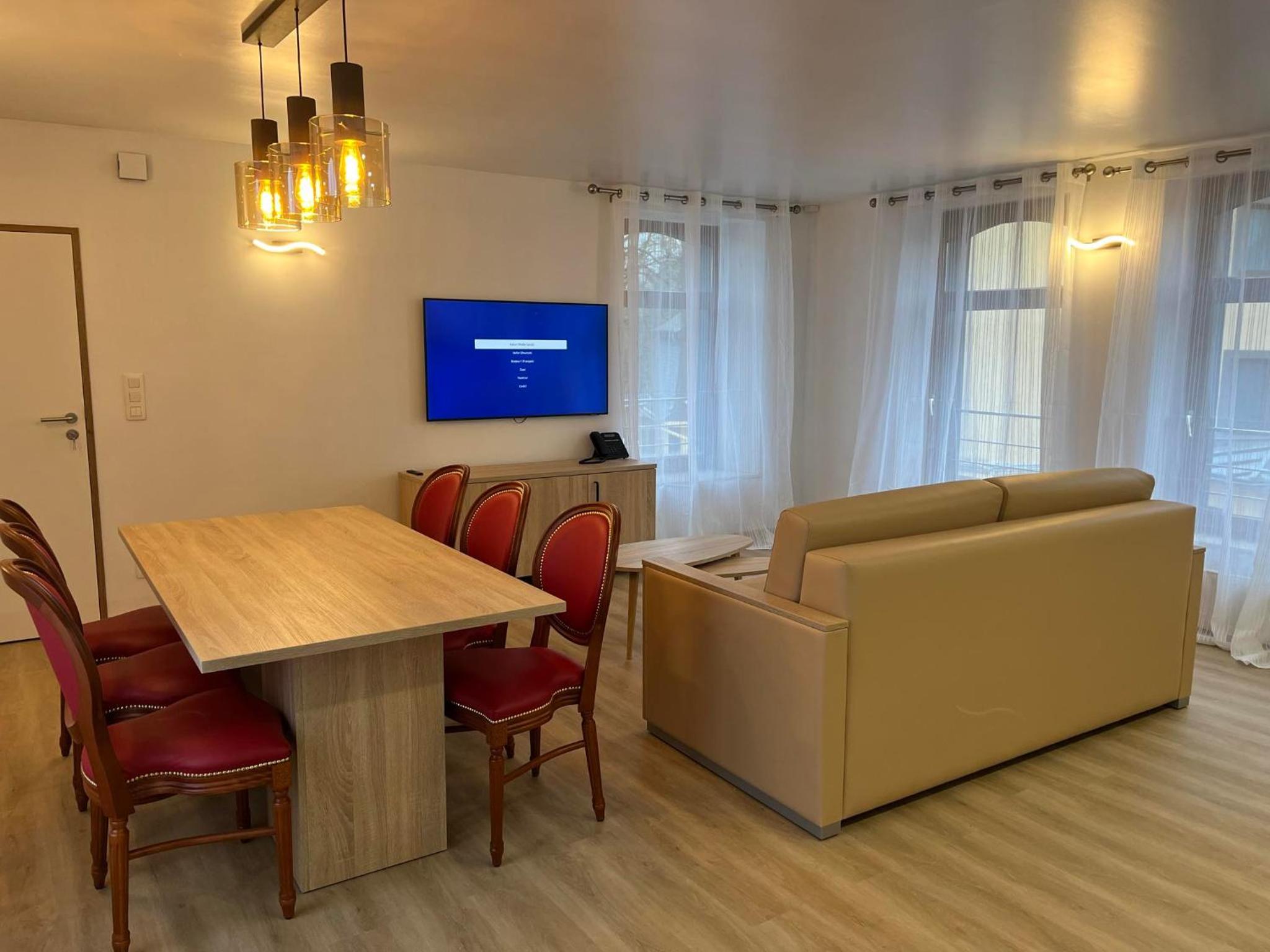 Apartment photo 3