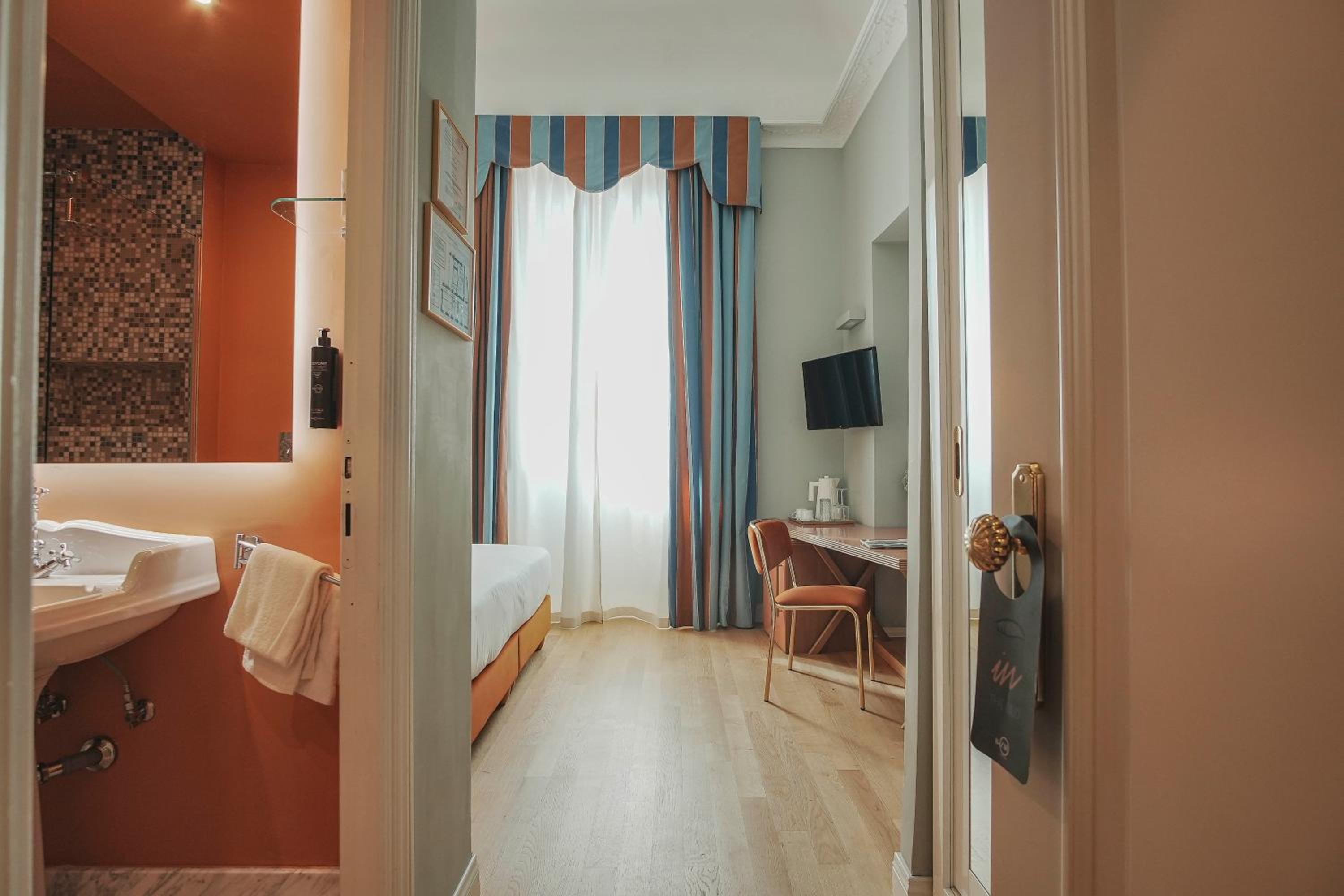 Double or Twin Room photo 2