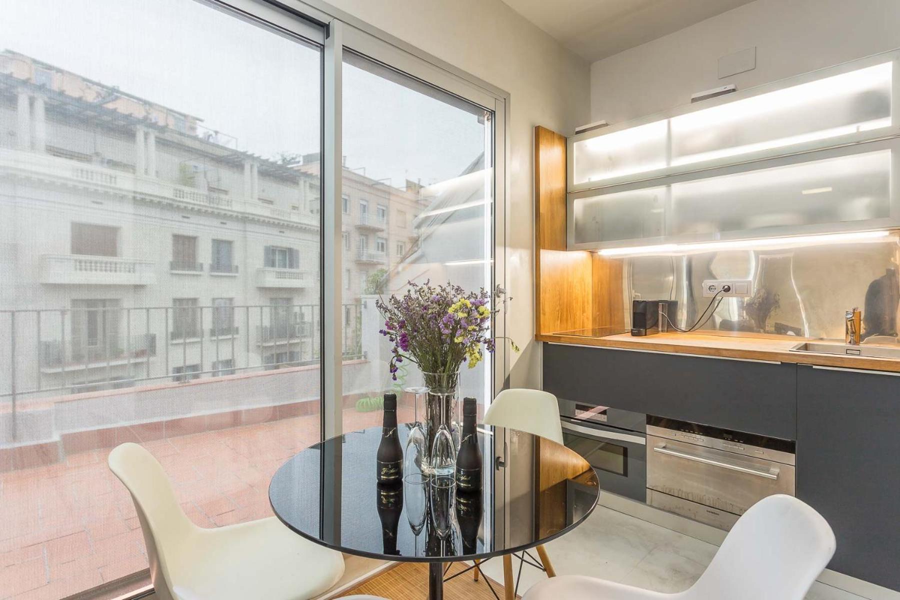 Apartment with Terrace photo 2