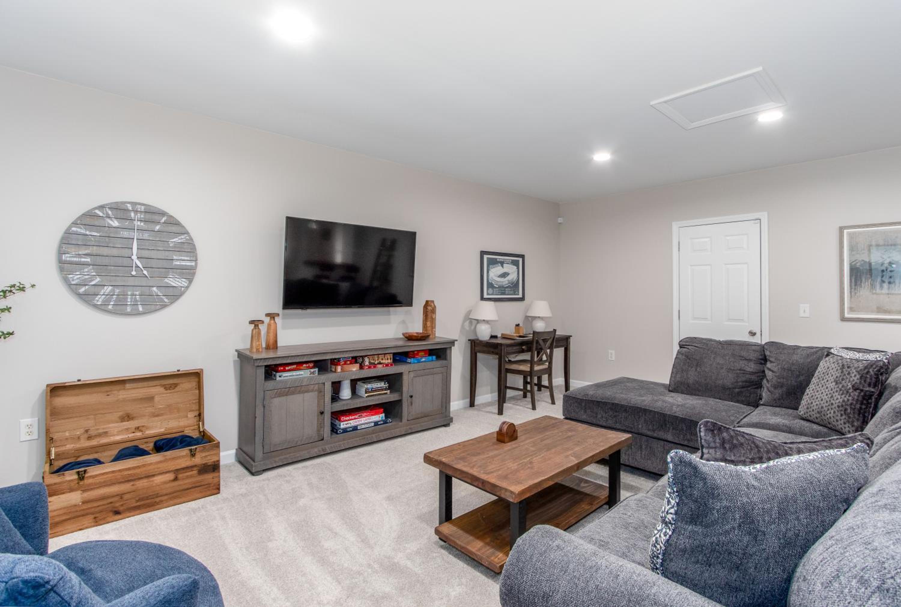 Four-Bedroom House photo 1