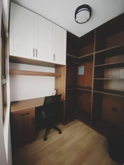 One-Bedroom Apartment photo 3