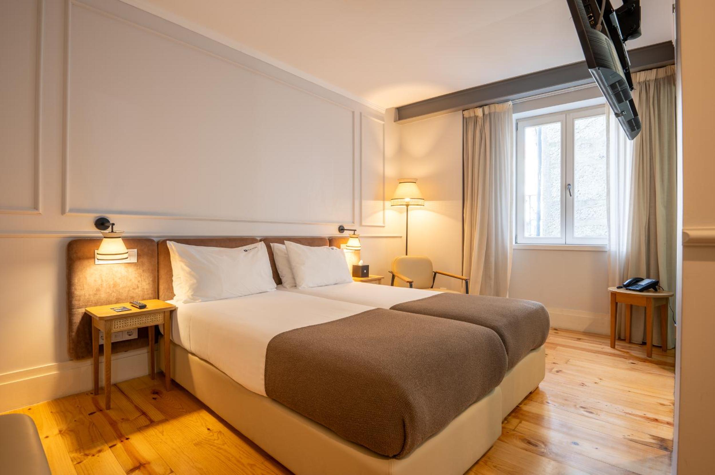 Twin Room with Interior View - Photo 1