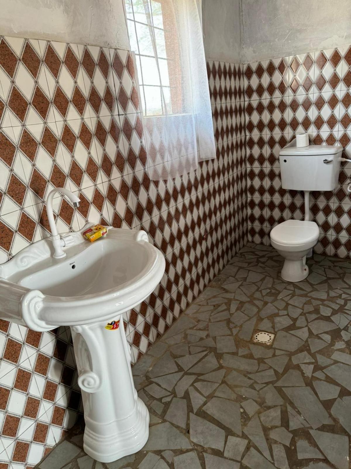 Deluxe Double Room (2 Adults + 1 Child) photo 3