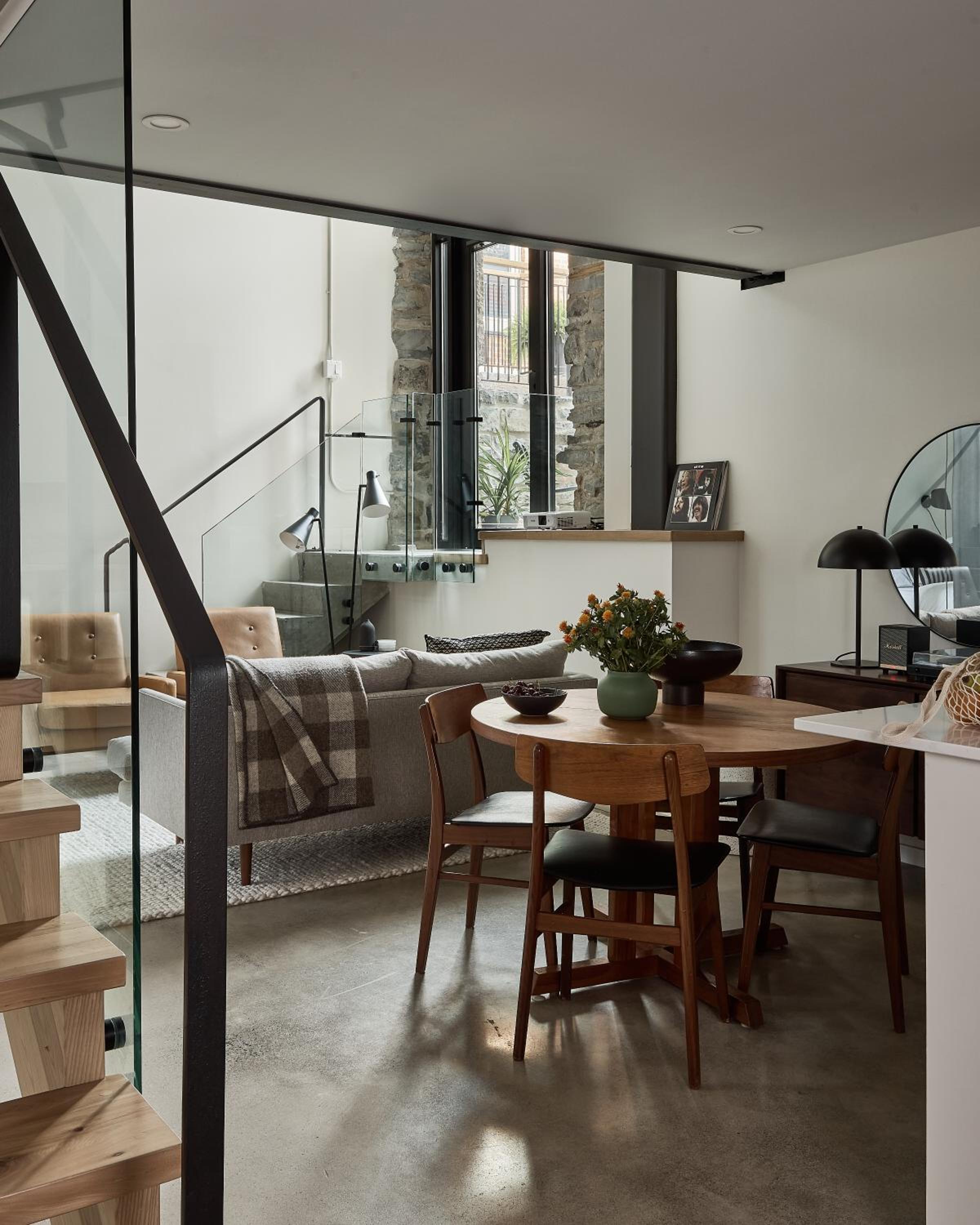 Superior Suite - Photo 10
